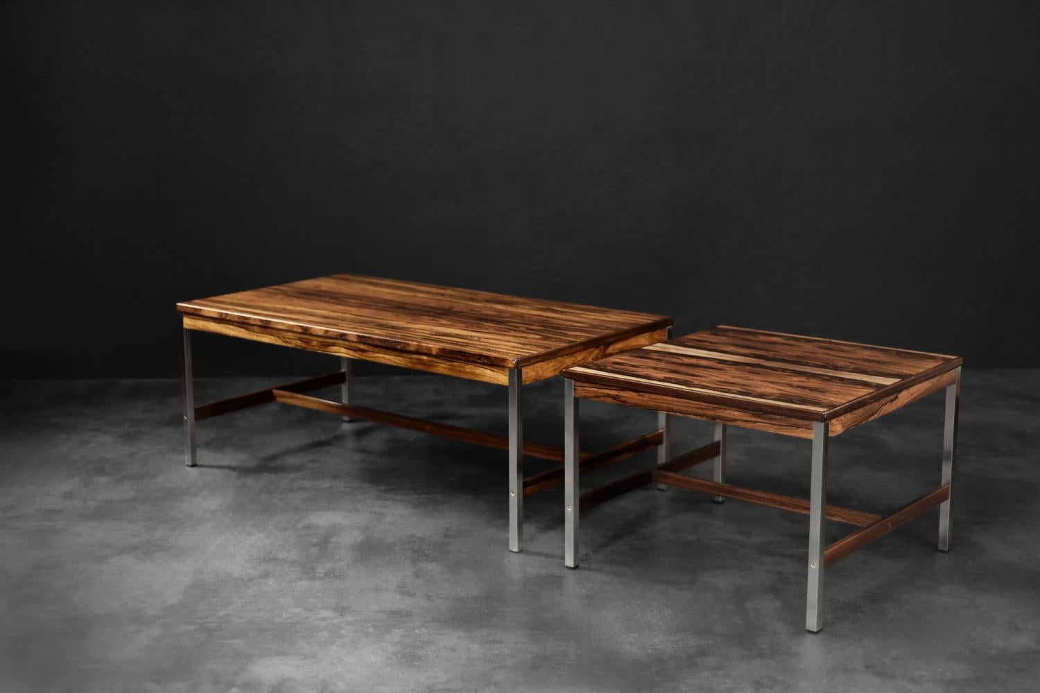 Large Vintage Mid-Century Modern Swedish Rosewood & Aluminum Coffee Table For Sale 4