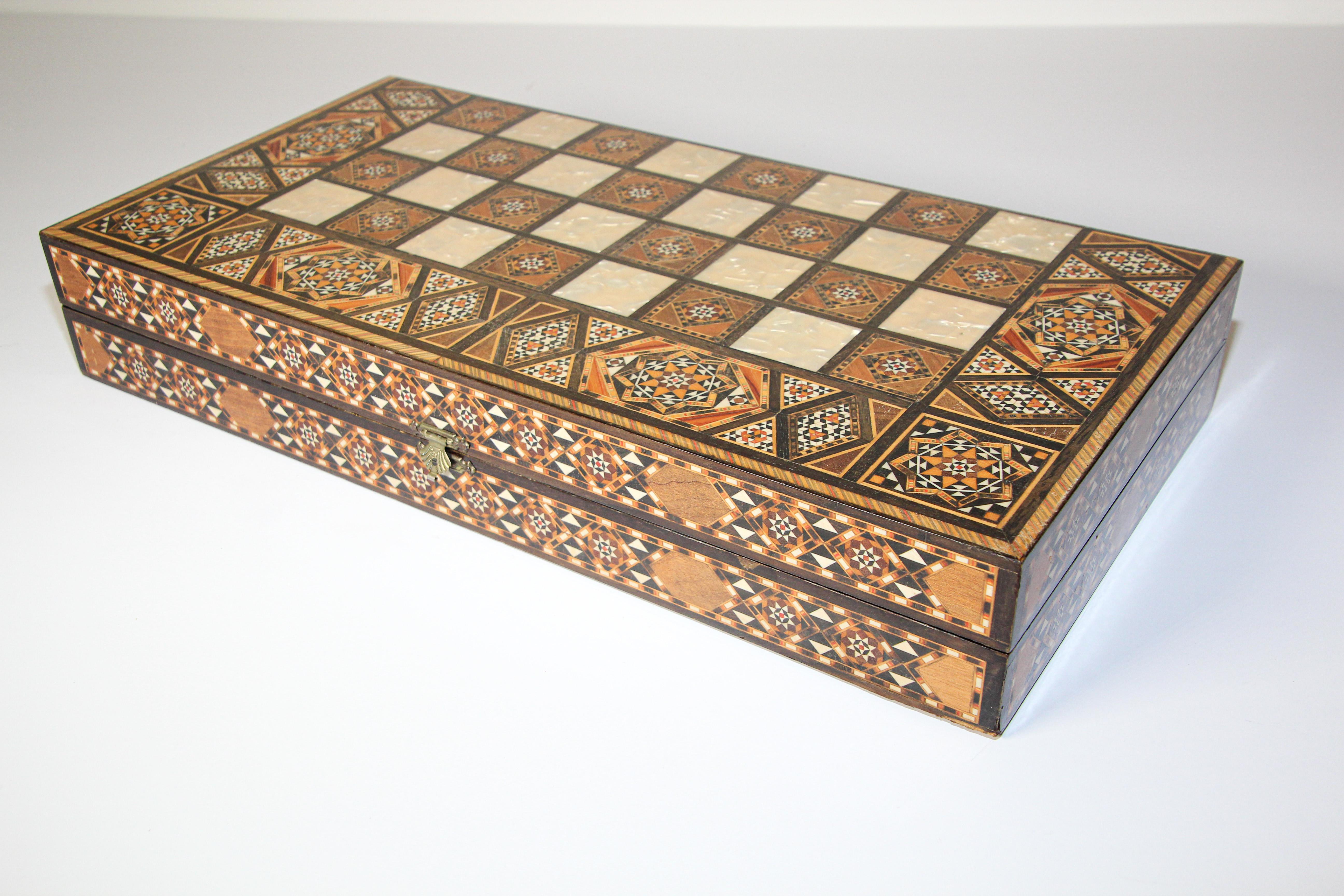 syrian chess board