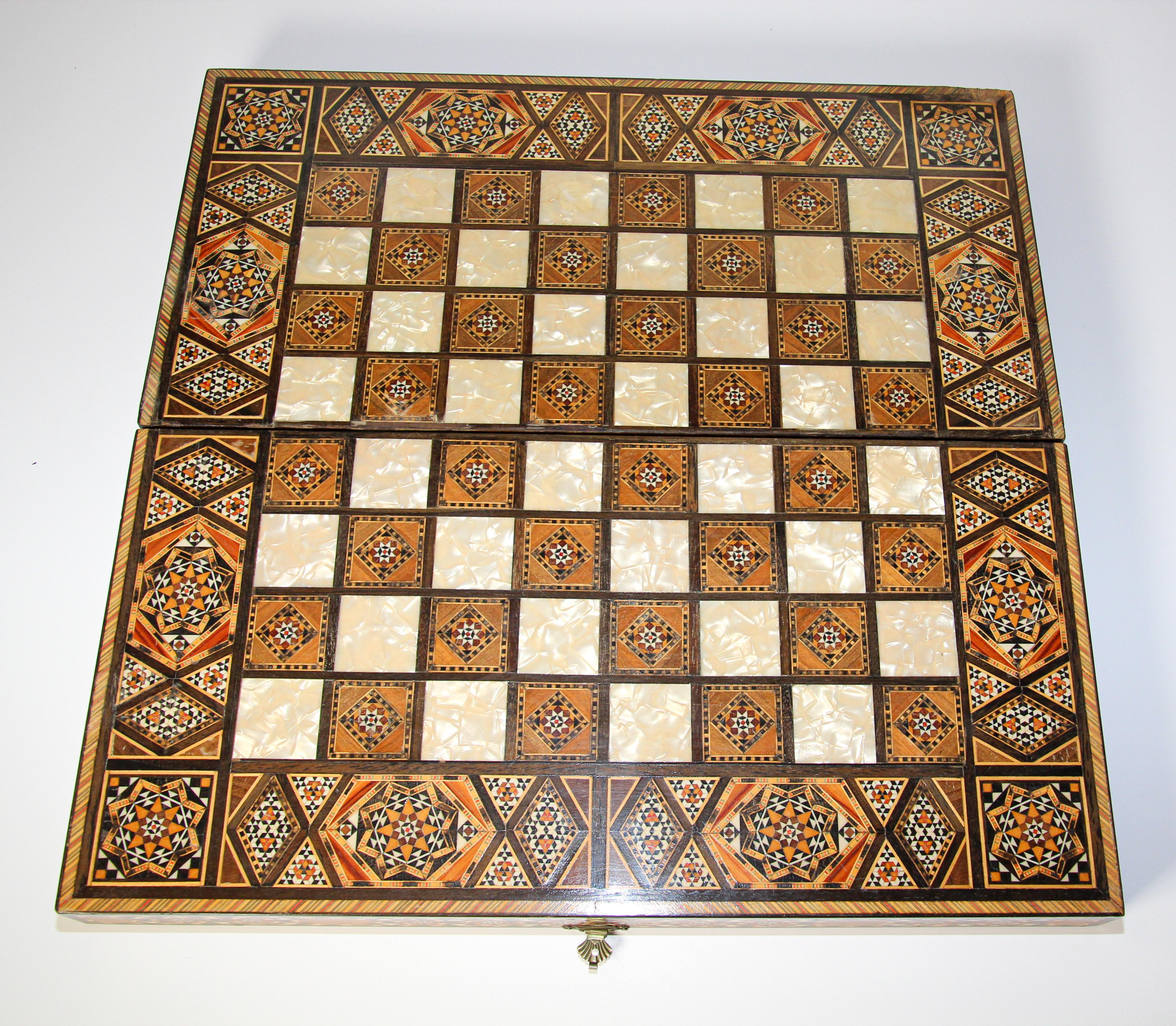 Large Vintage Midcentury Complete Syrian Inlaid Mosaic Backgammon and Chess Game In Good Condition In North Hollywood, CA