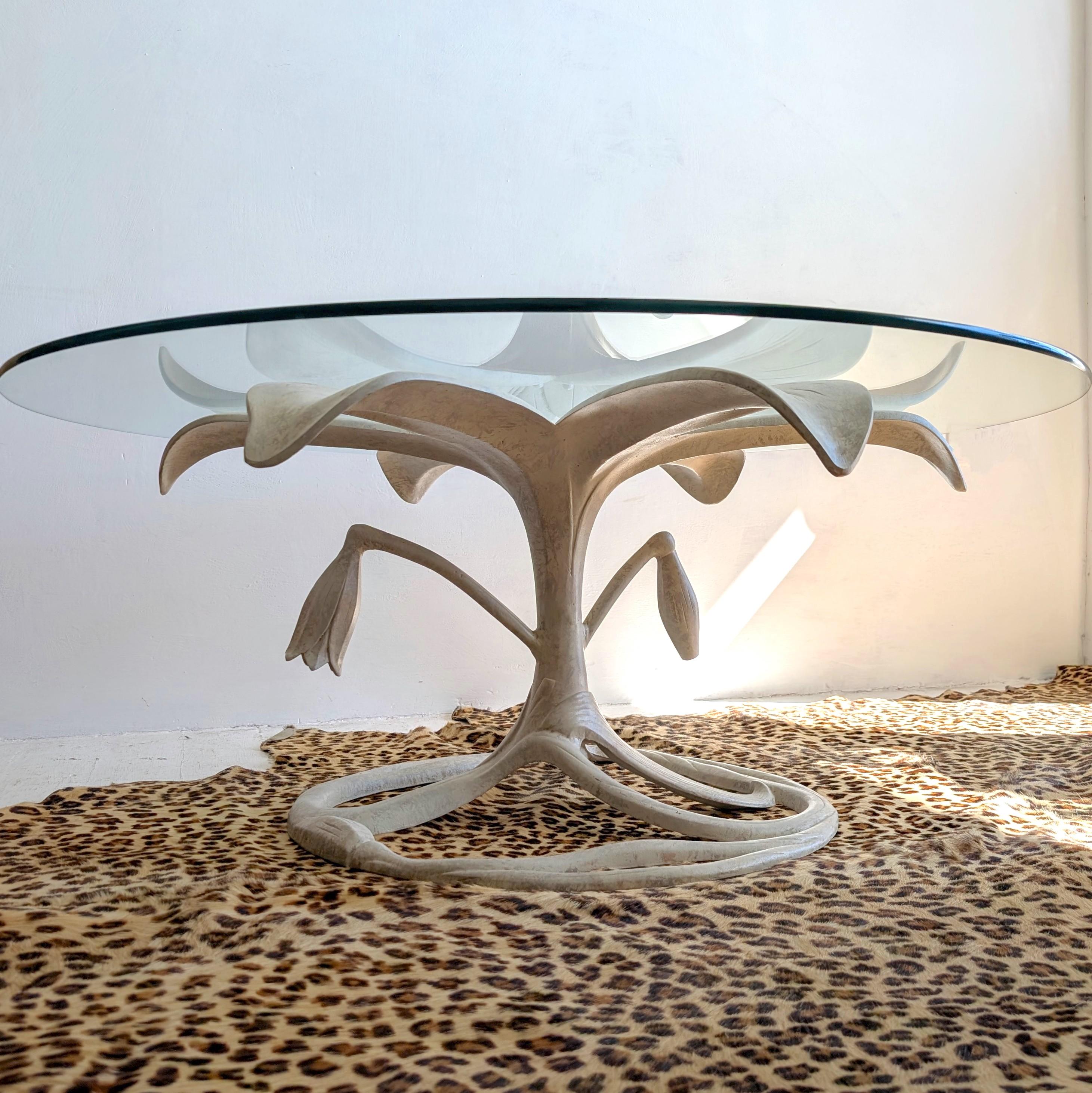American Large vintage midcentury lily flower coffee table by Arthur Court, USA 1970s