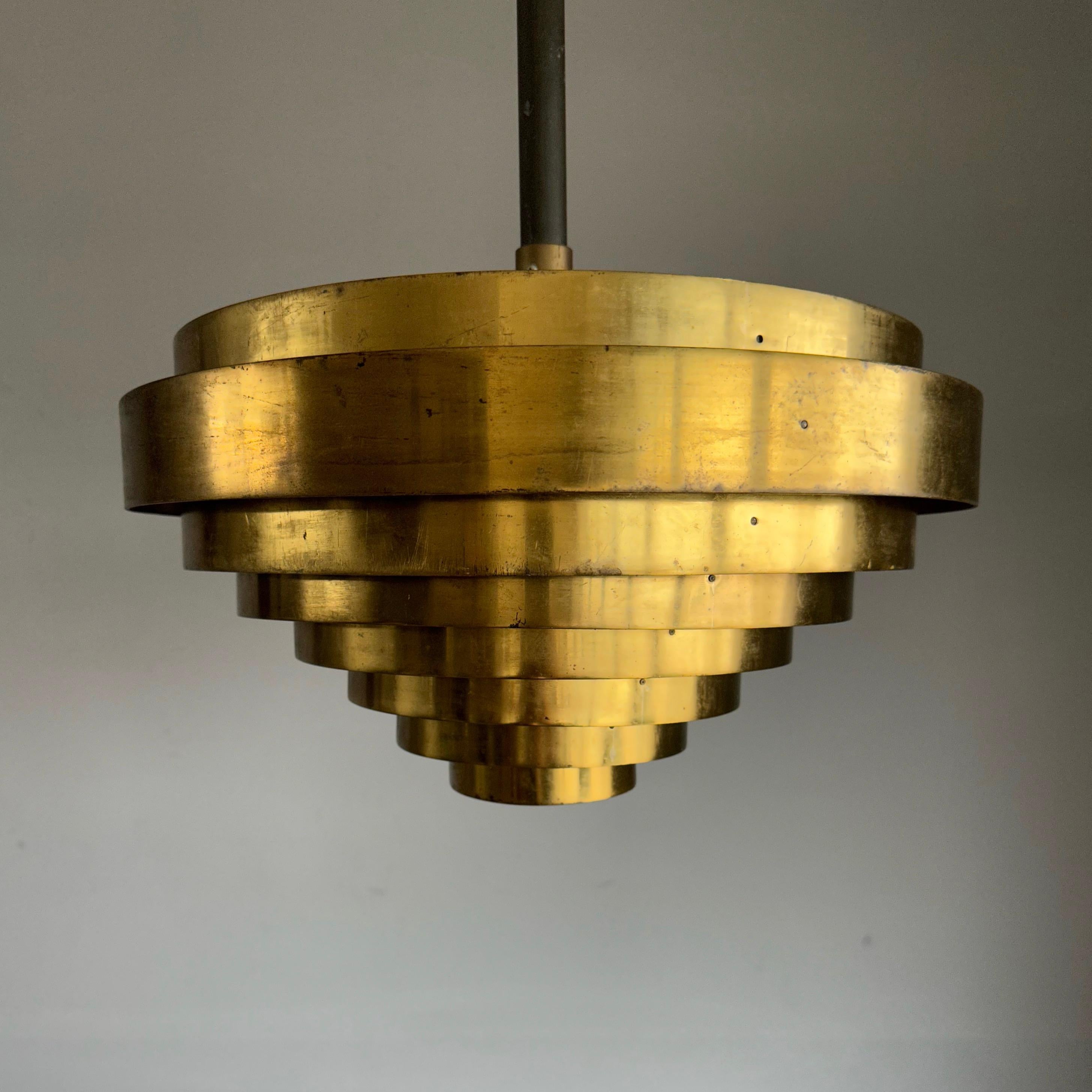 Large Vintage, Mid-Century Modern Handcrafted Brass Round 8 Layers Pendant Light For Sale 1