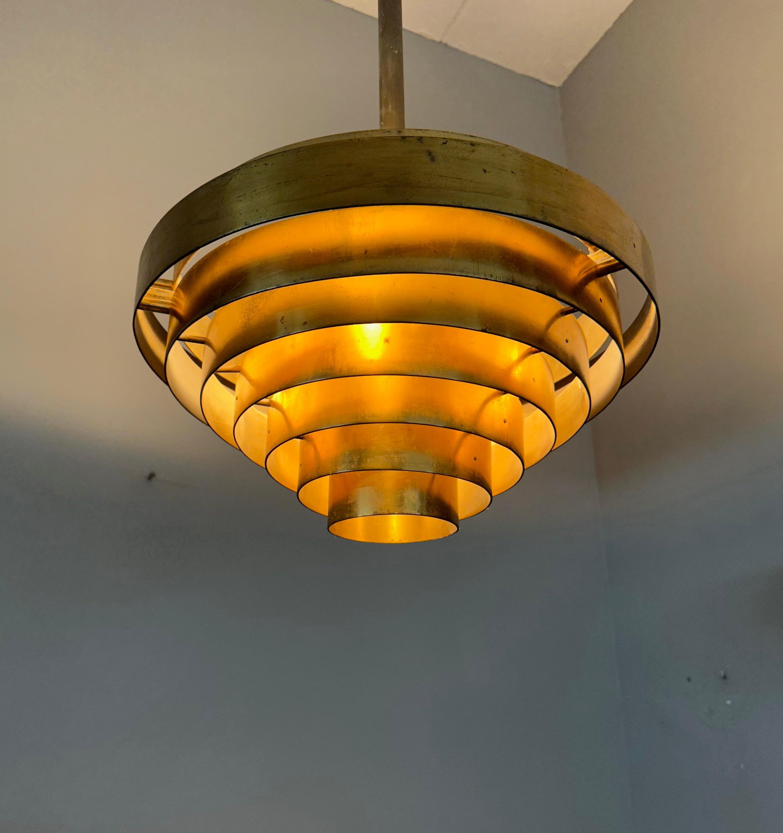 Large Vintage, Mid-Century Modern Handcrafted Brass Round 8 Layers Pendant Light For Sale 6