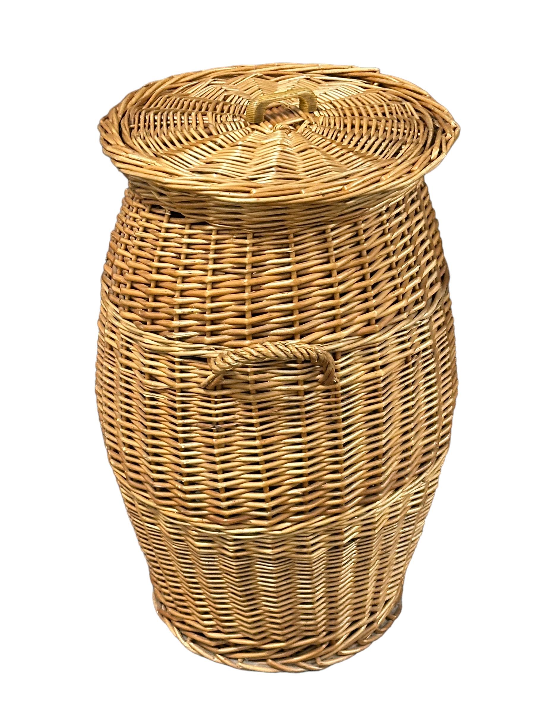 Large Vintage Midcentury Wicker Laundry Basket Hamper, 1970s, German For Sale 4