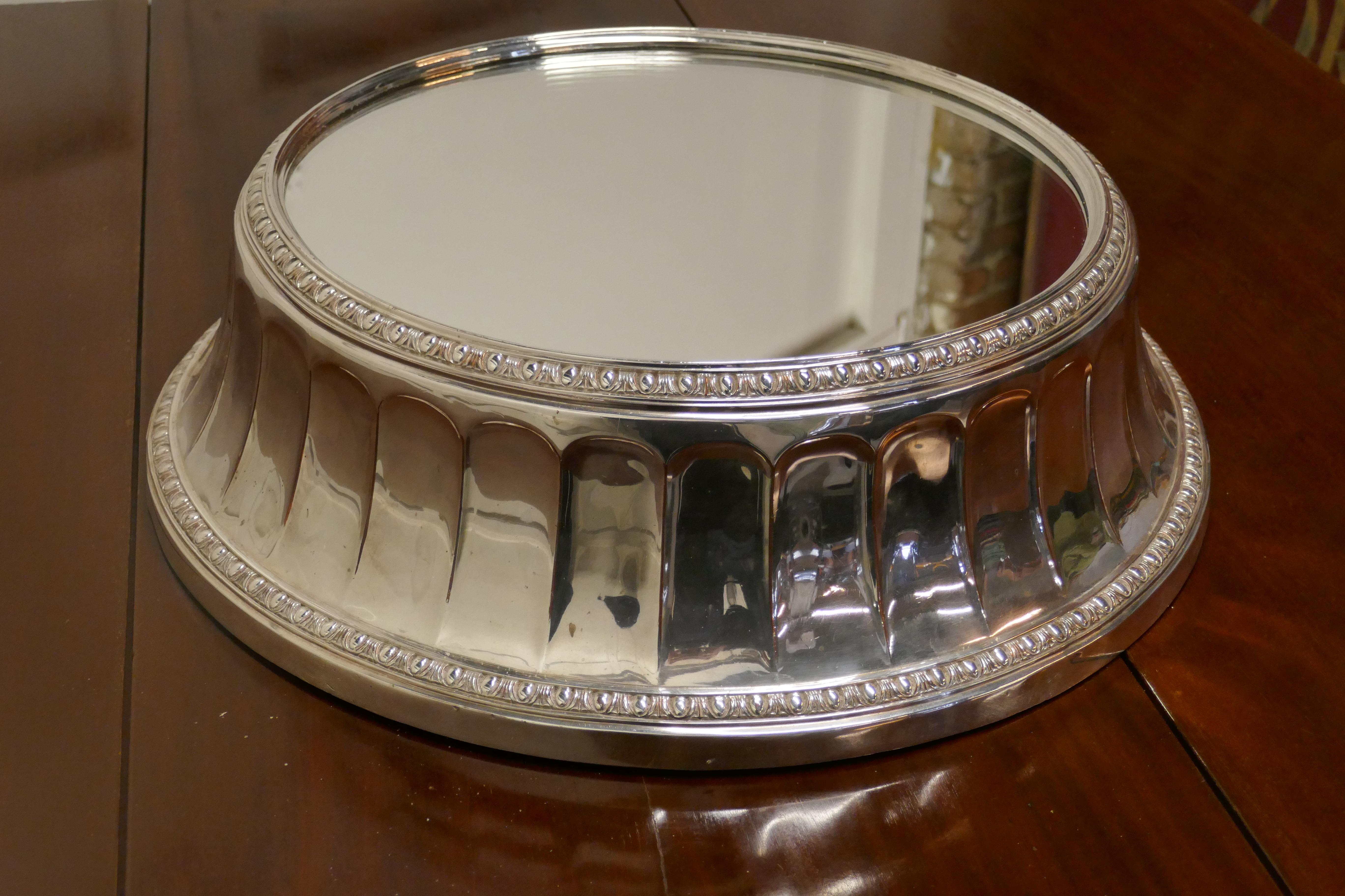 Large Vintage Mirror Top Elkington Silver Plate Wedding Cake Stand 1