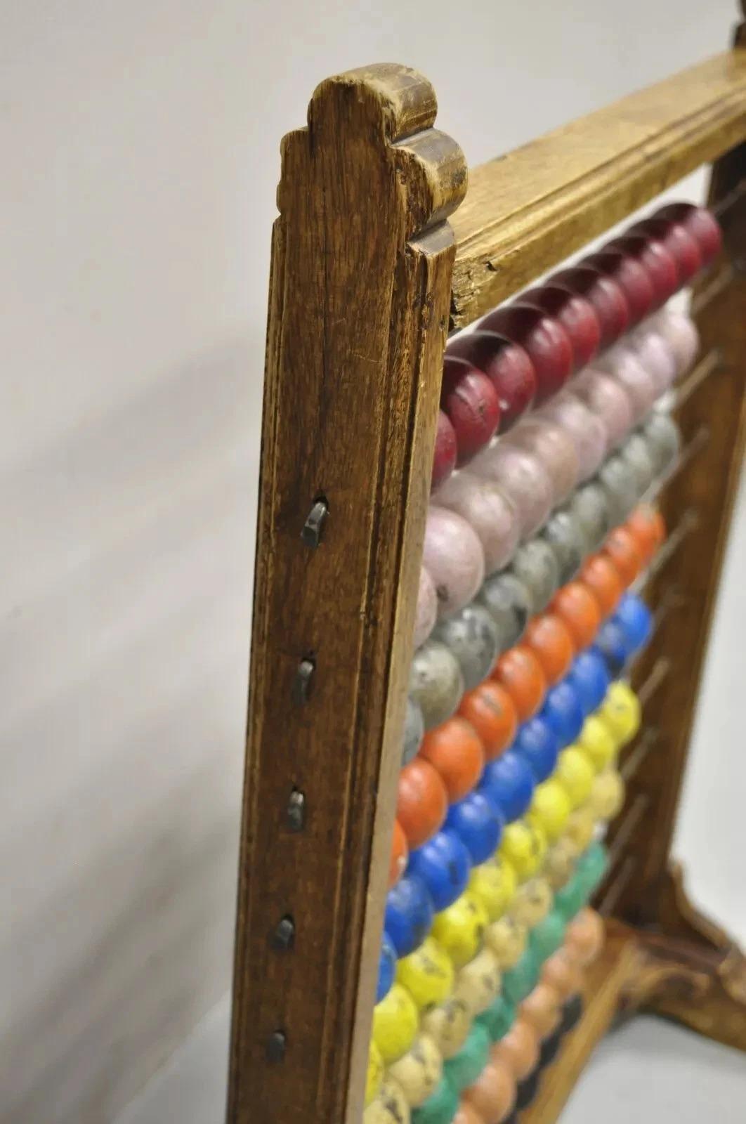 Inconnu Grand boulier mathématique mongol vintage en bois avec boules en bois peintes en vente