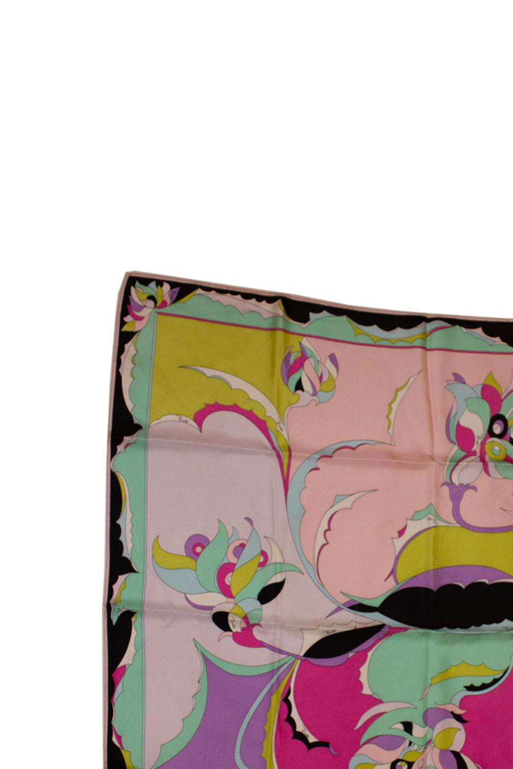 Large  Vintage Multicolore  Écharpe en soie Pucci Unisexe en vente