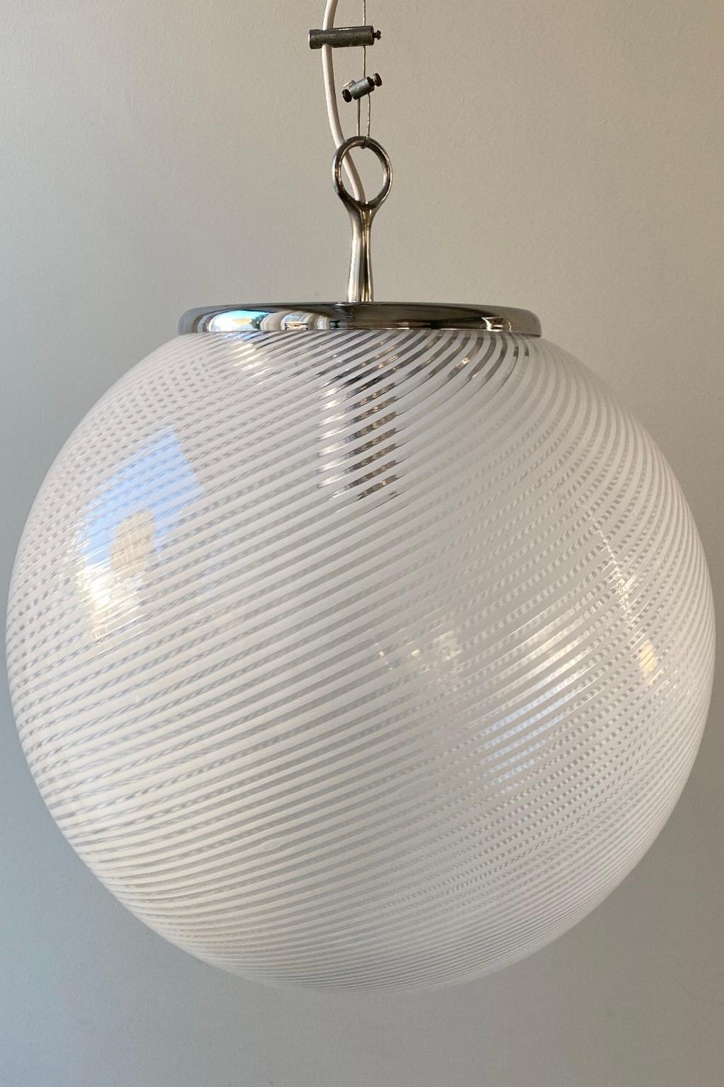 Late 20th Century Large Vintage Murano 1970s Filigrana White Swirl Glass Pendant Ceiling Lamp