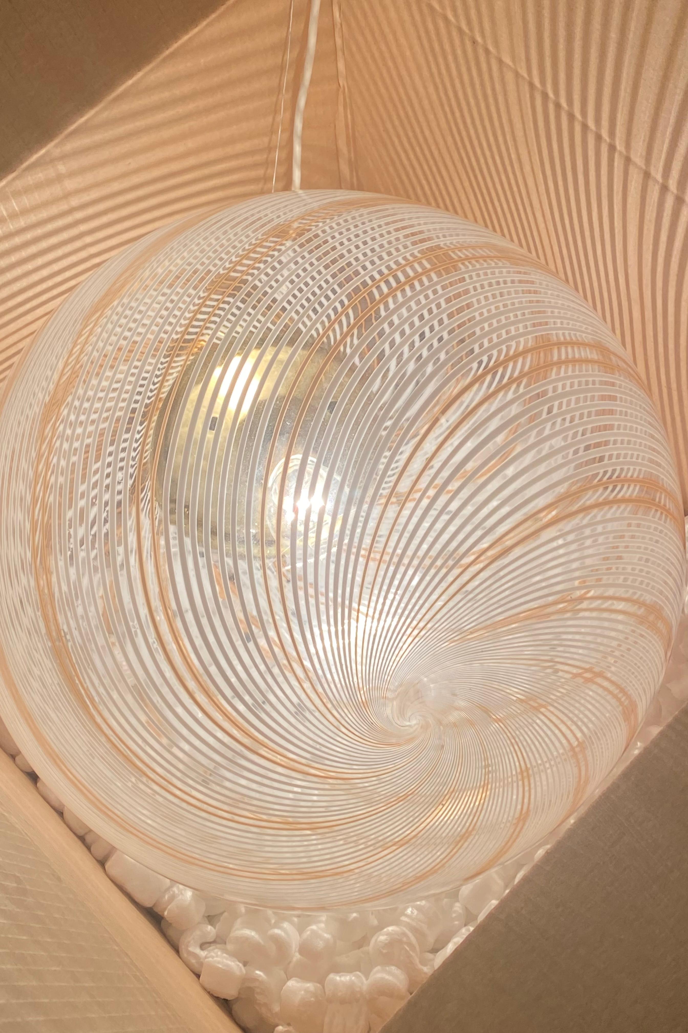 Large Vintage Murano Pendant Ceiling Lamp Swirl Glass Original 70s Italian In Good Condition For Sale In Copenhagen, DK