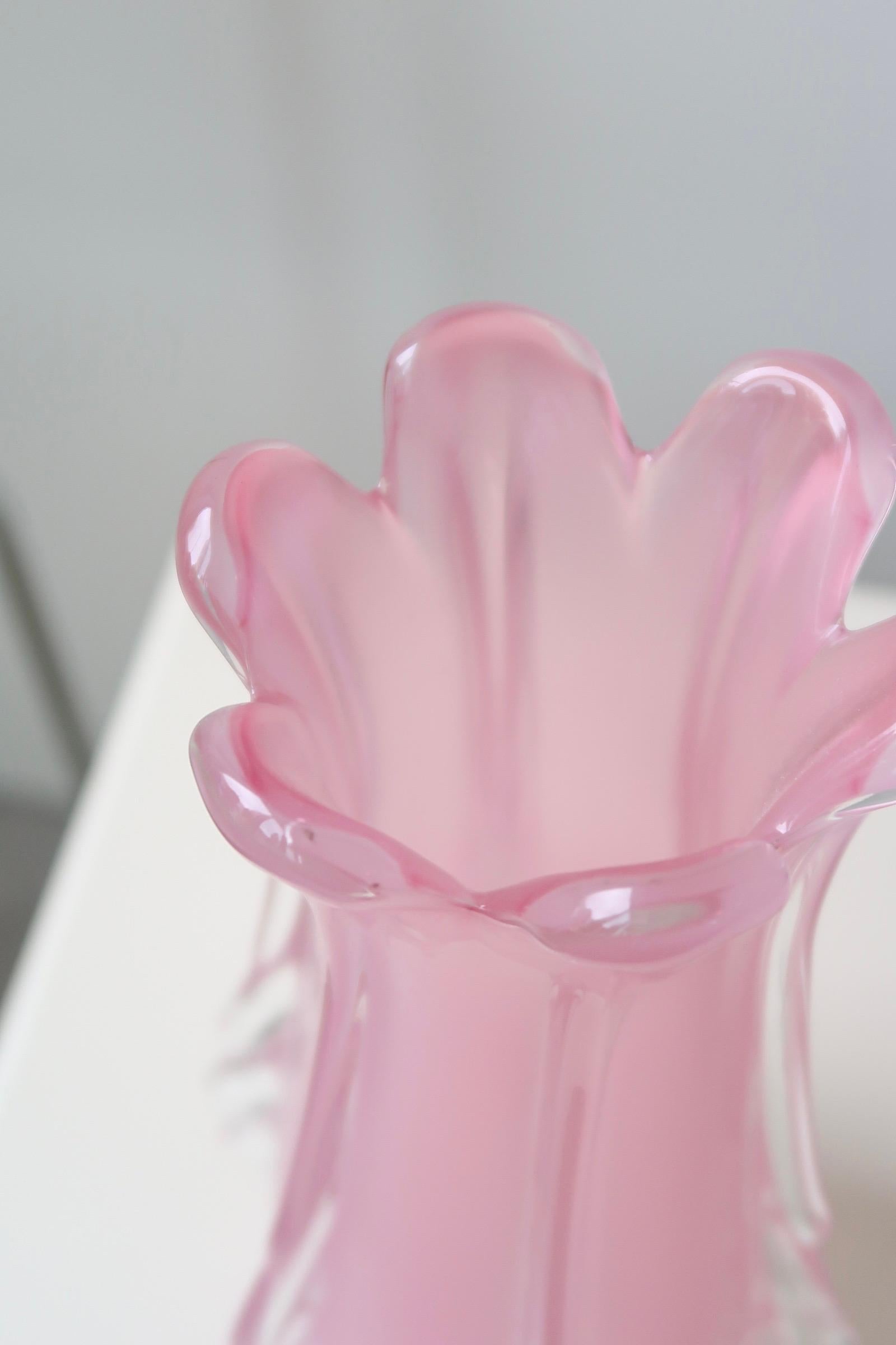 Mid-20th Century Large Vintage Murano Pink Ribbed Alabastro Opal Vase Mouth Blown Italian 1960s For Sale