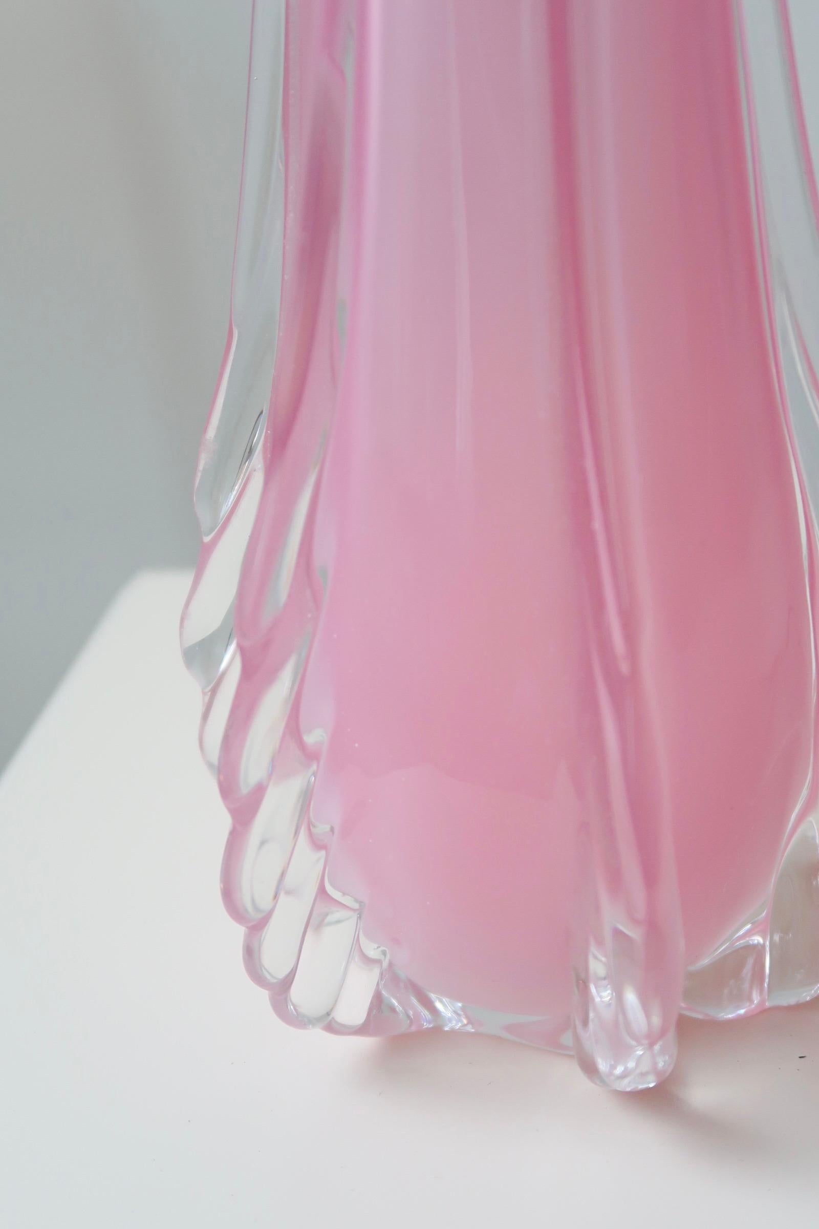 Large Vintage Murano Pink Ribbed Alabastro Opal Vase Mouth Blown Italian 1960s For Sale 1