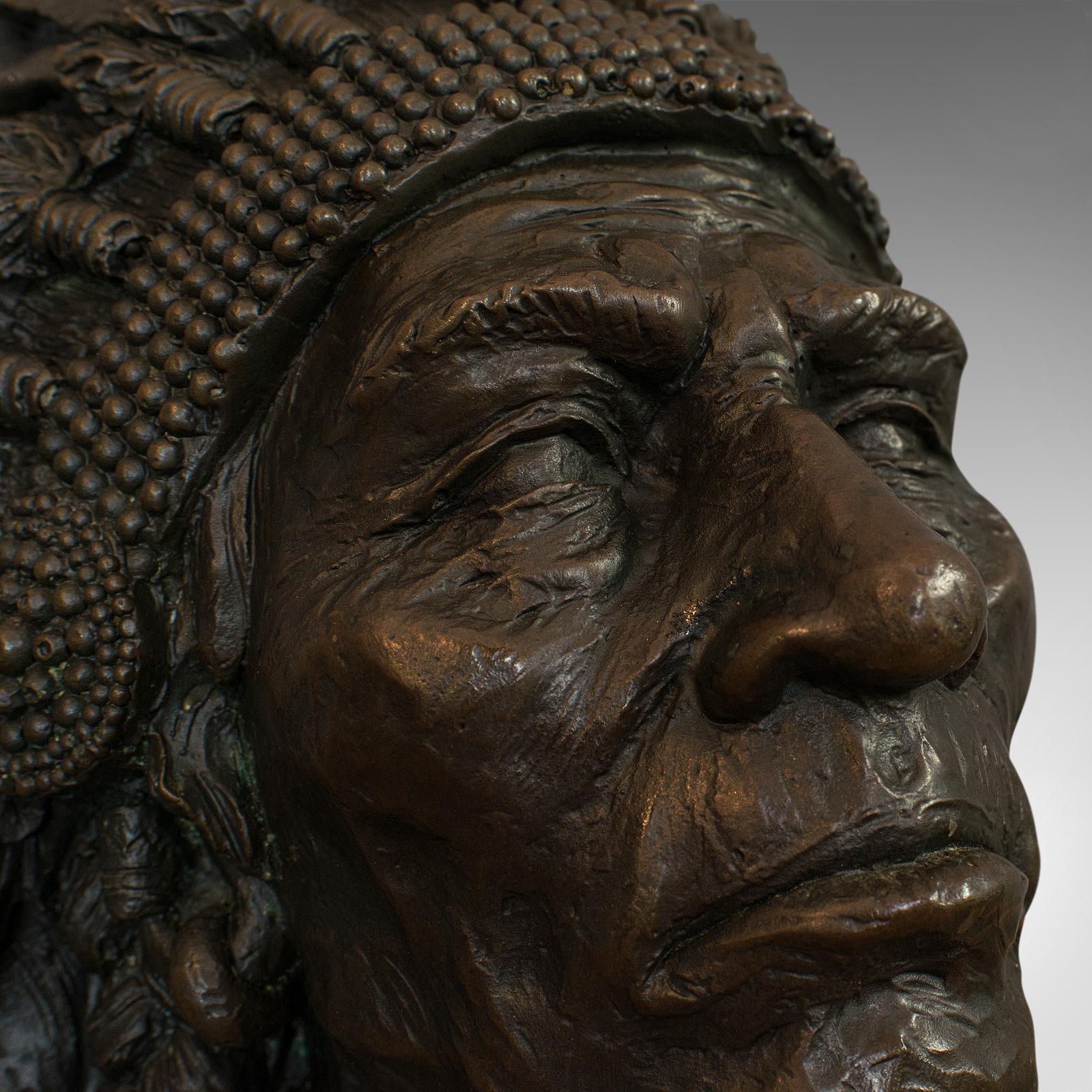 Large Vintage Native American Chief Bust, Bronze, Sculpture, Sioux, after Kauba For Sale 5