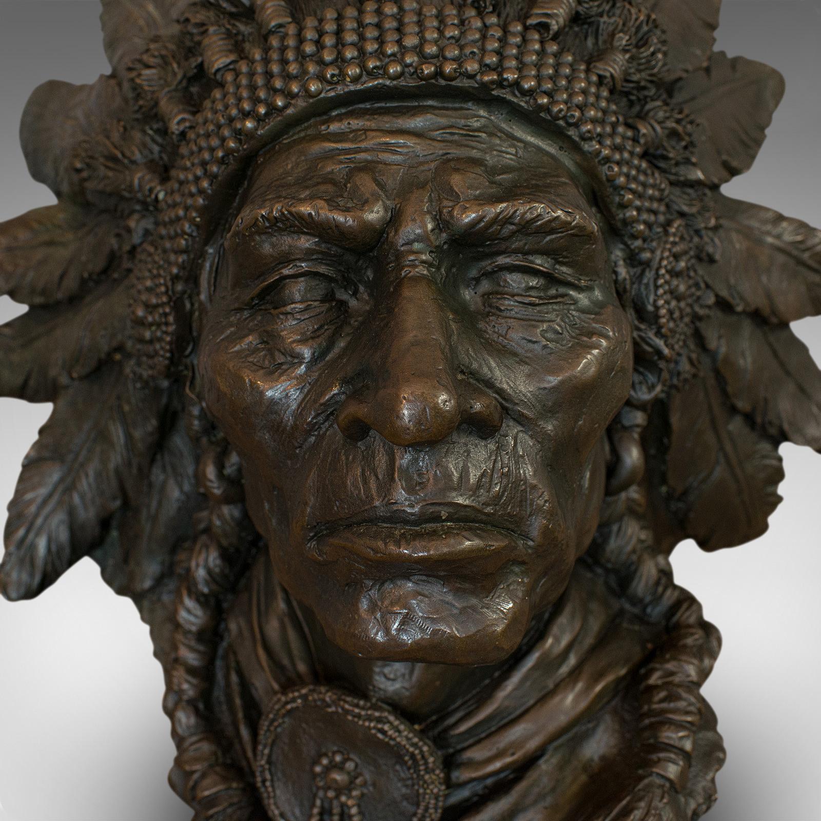 Large Vintage Native American Chief Bust, Bronze, Sculpture, Sioux, after Kauba For Sale 1