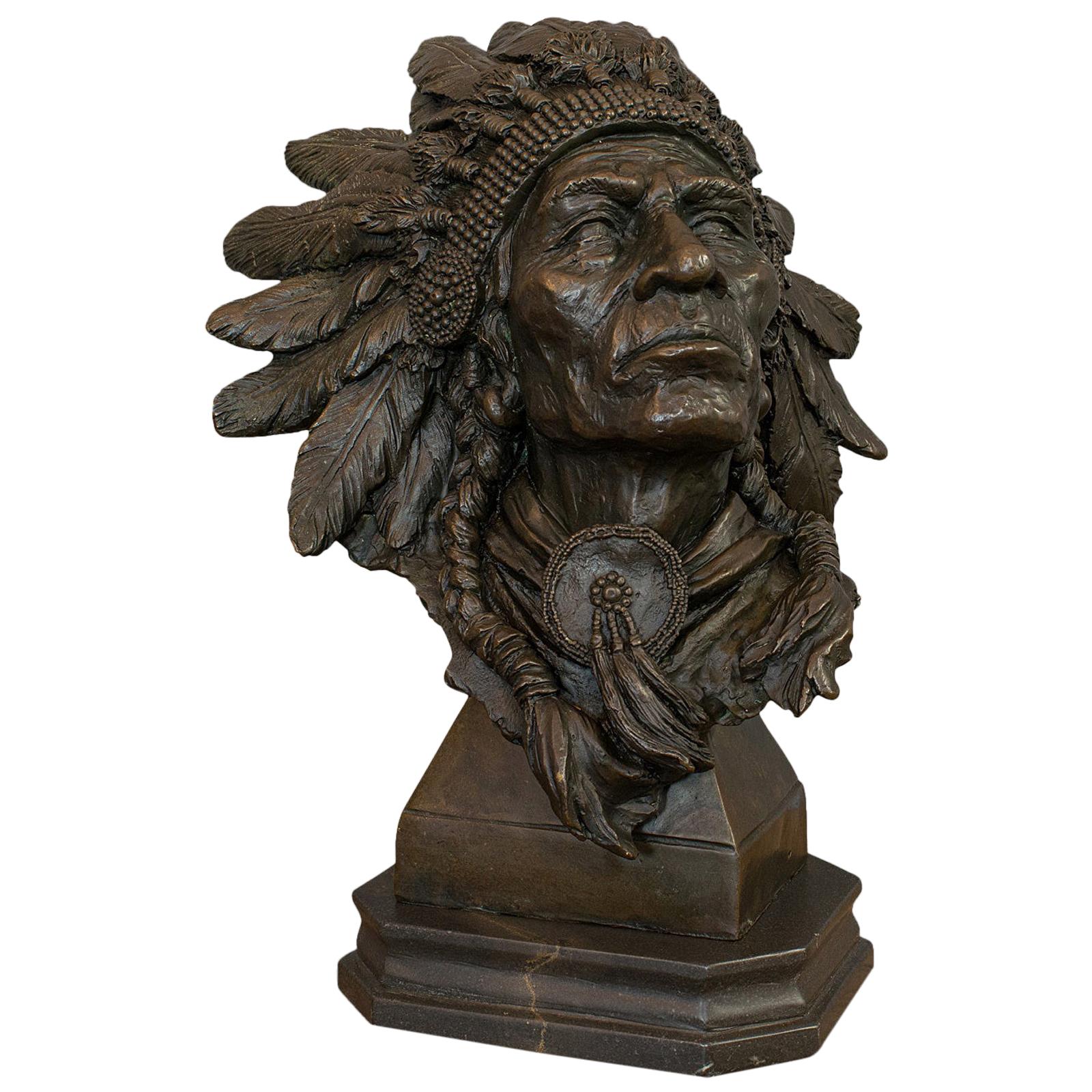 Grand buste de chef amérindien vintage, bronze, sculpture Sioux, d'après Kauba