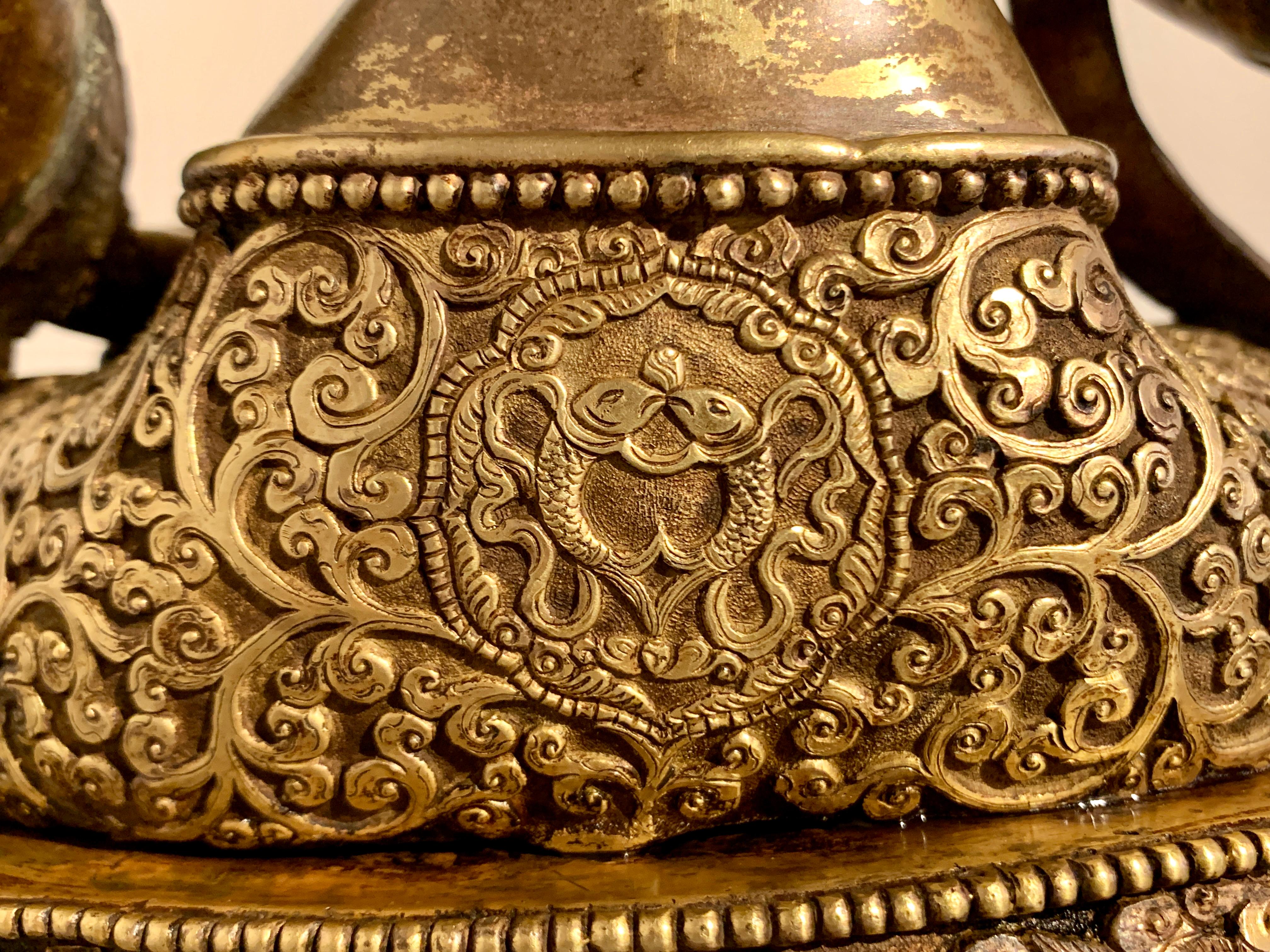 Grand Bouddha Vajrasattva népalais vintage en bronze doré, milieu du XXe siècle en vente 7