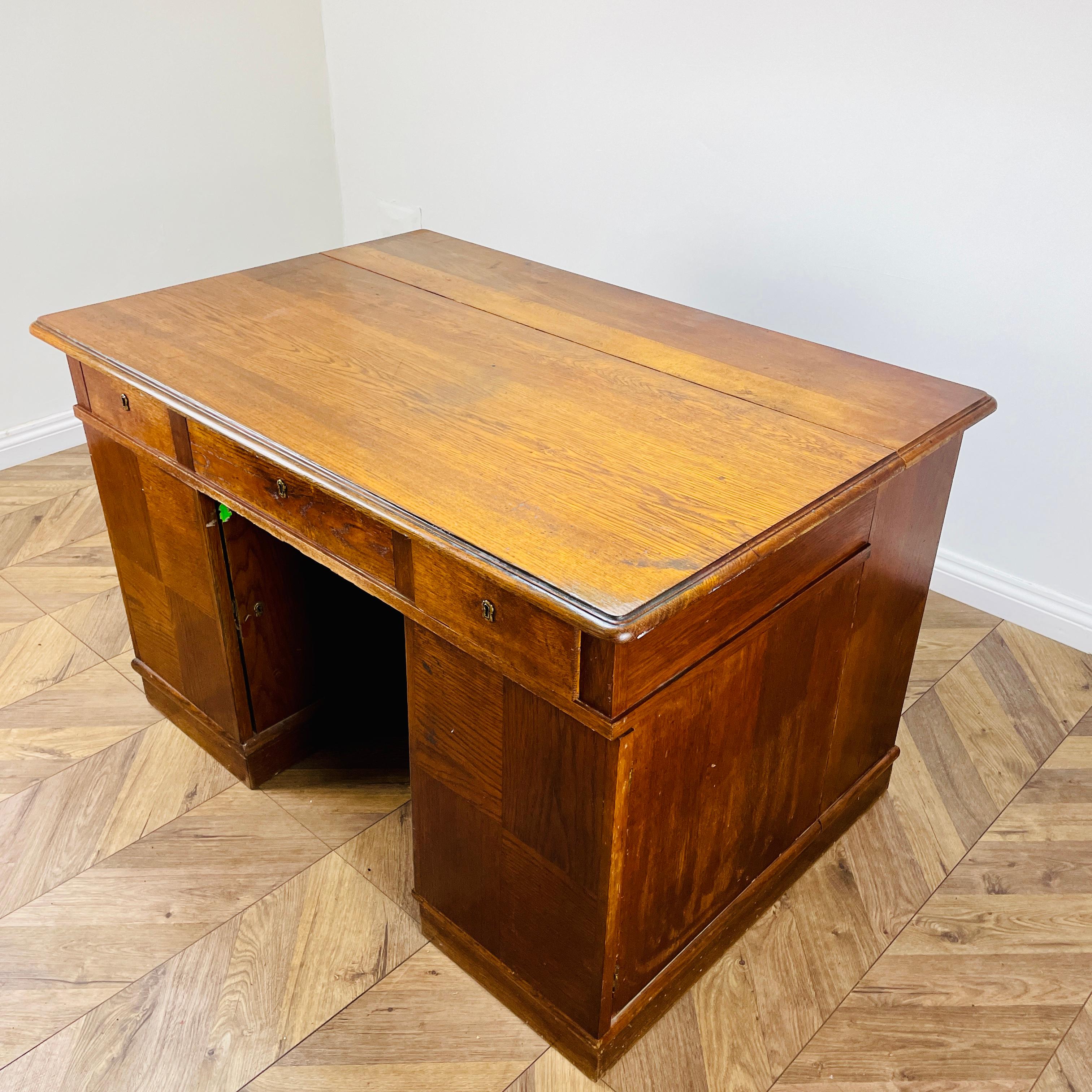 Large Vintage Oak Desk, Double Sided with Display End In Fair Condition For Sale In Ely, GB