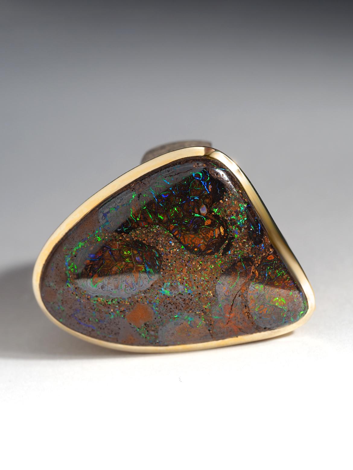 Trillion Cut Large Vintage Opal Ring 18K Gold silver Chunky Rainbow Cabochon Gift unisex For Sale