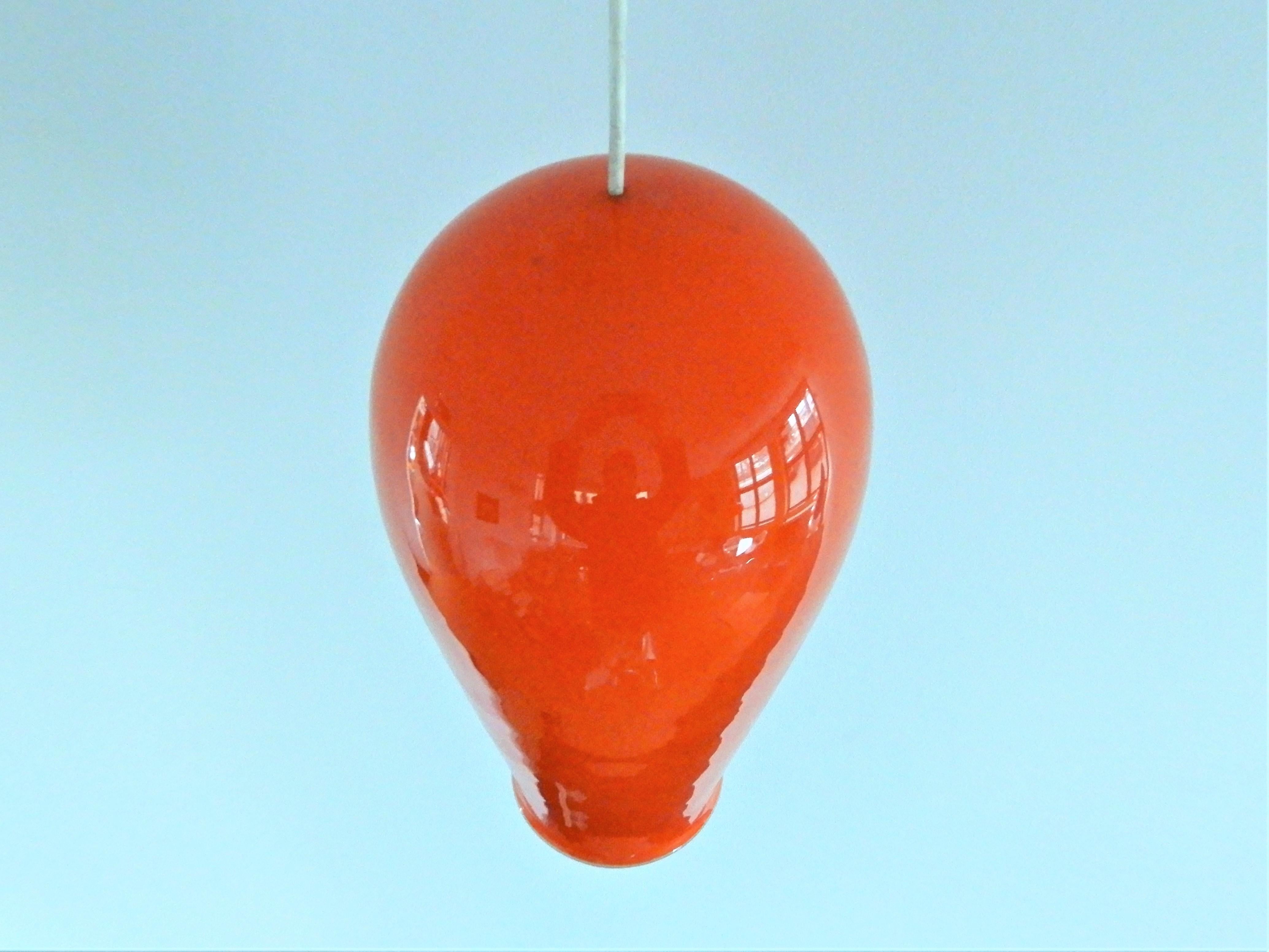 Large Vintage Orange Glass Pendant Lamp, 1960s In Good Condition In Steenwijk, NL