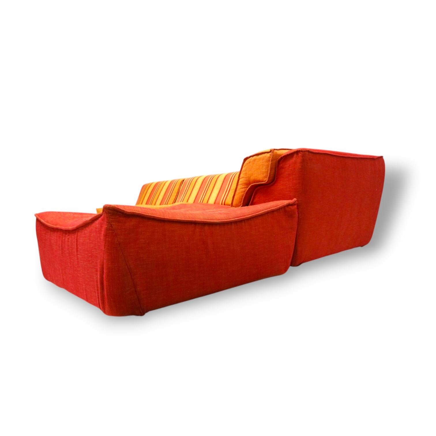 Large vintage orange modular sofa from Chateau d'Ax 2