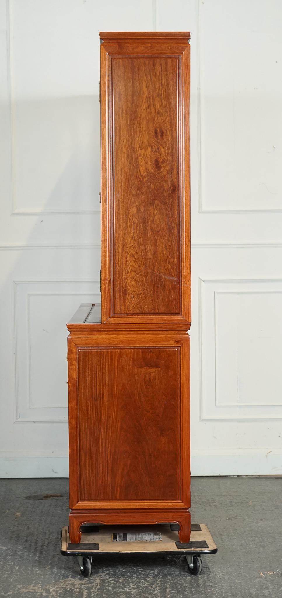 LARGE VINTAGE ORIENTAL CHINESE CARVED SOLID HARDWOOD BOOKCASE DISPLAY CABiNET 8