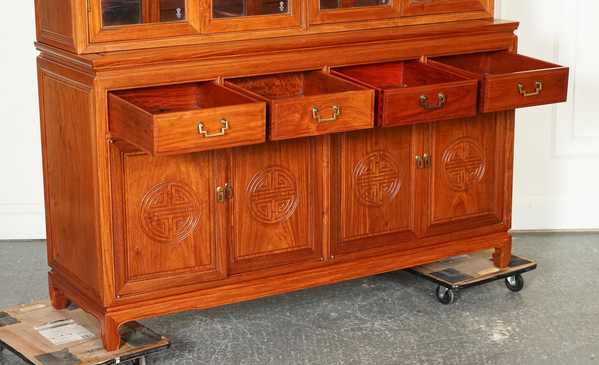 LARGE VINTAGE ORIENTAL CHINESE CARVED SOLID HARDWOOD BOOKCASE DISPLAY CABiNET 1