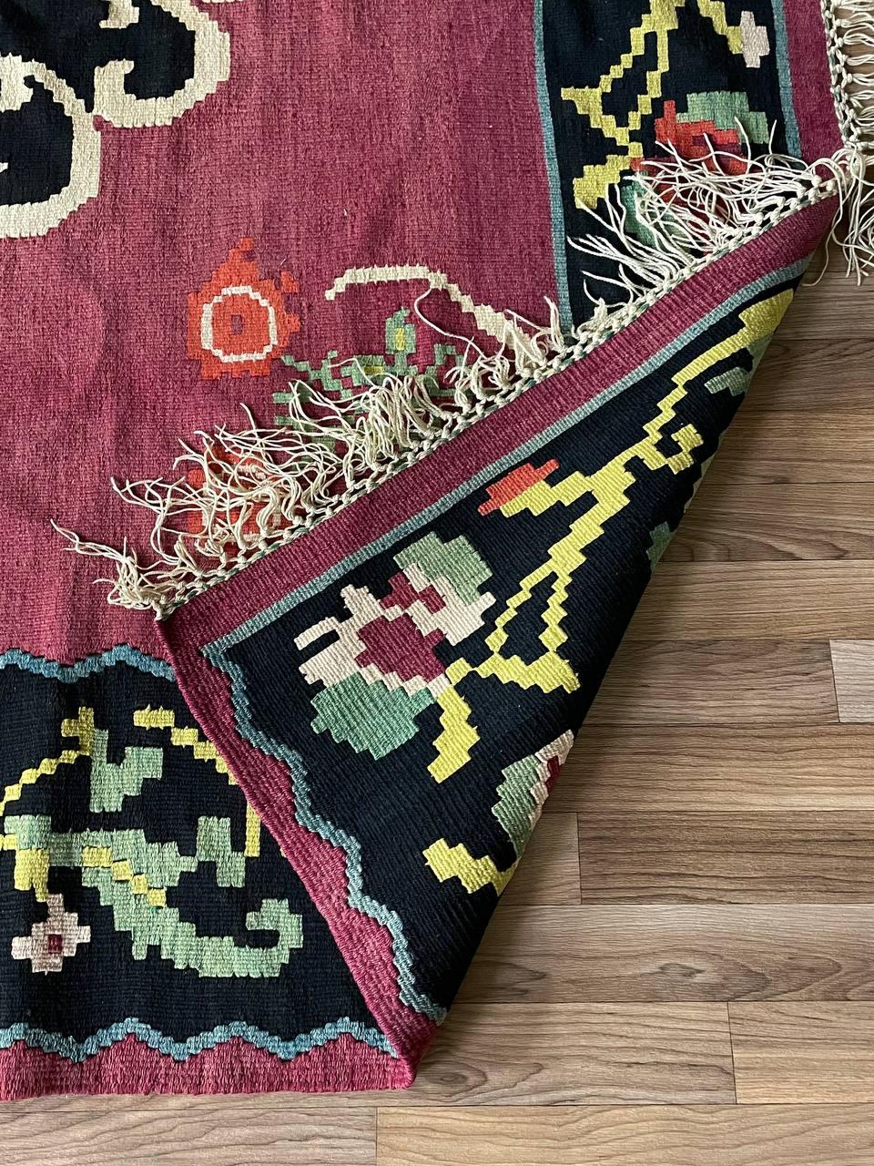 Großer orientalischer handgewebter Vintage-Kelim-Teppich aus Wolle im Angebot 4