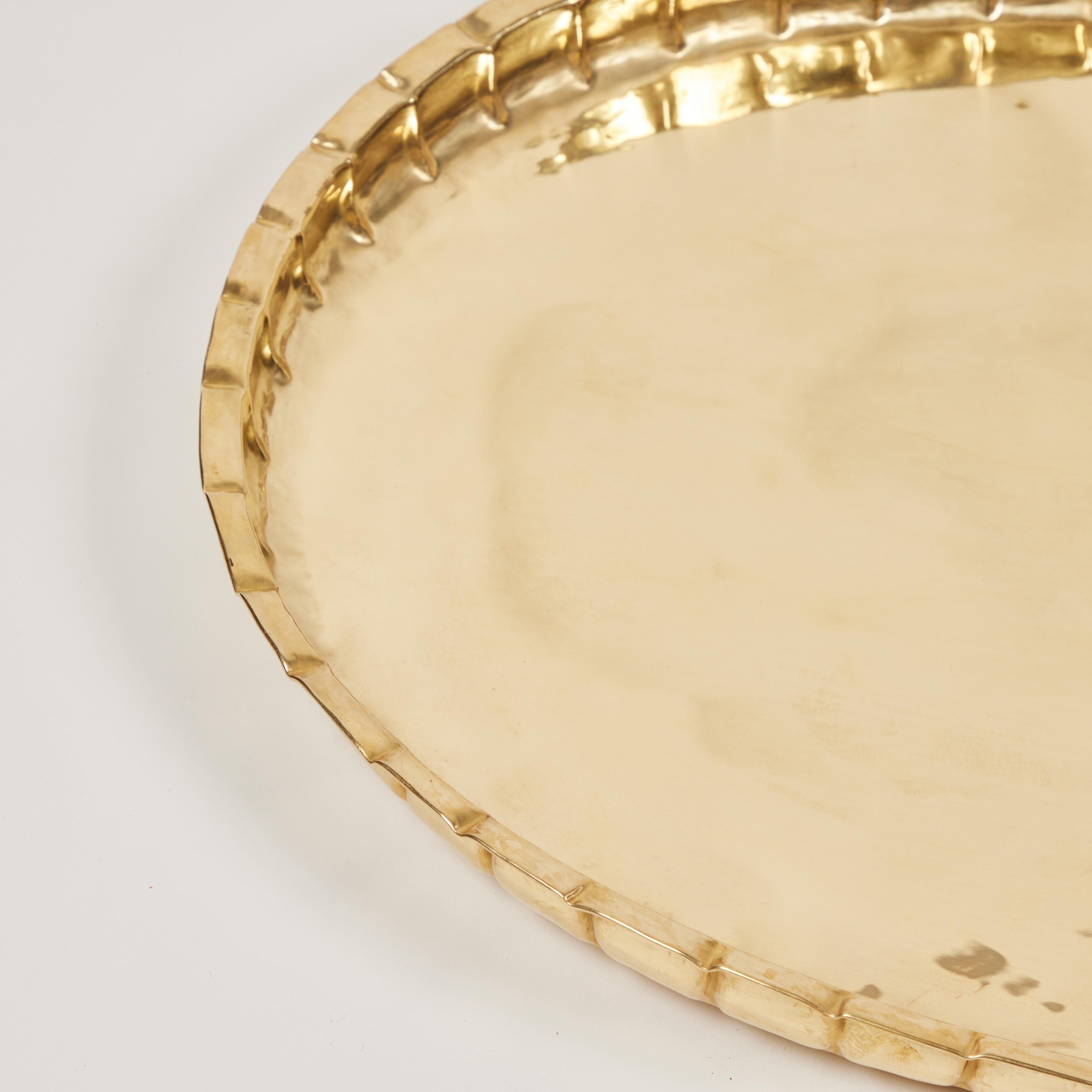 Large Vintage Oval Brass Tray In Good Condition In Pasadena, CA