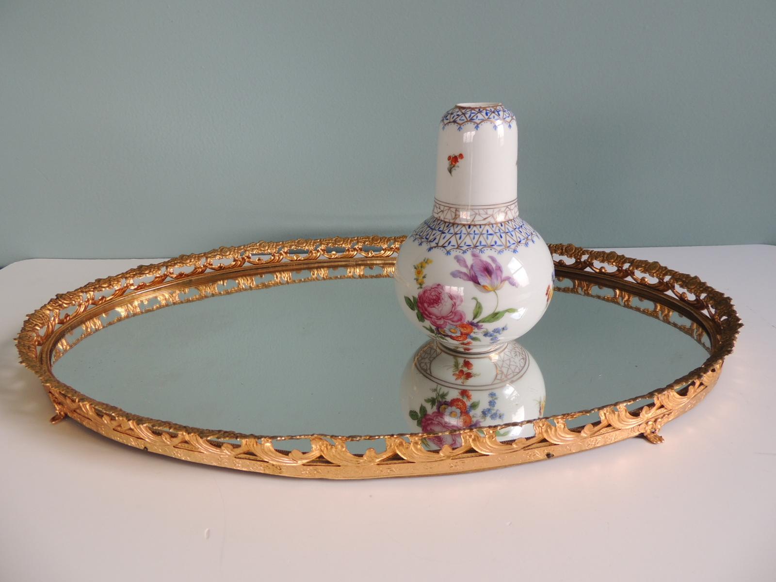 Large Vintage Oval Filigree Vanity Tray In Good Condition In Oakland Park, FL