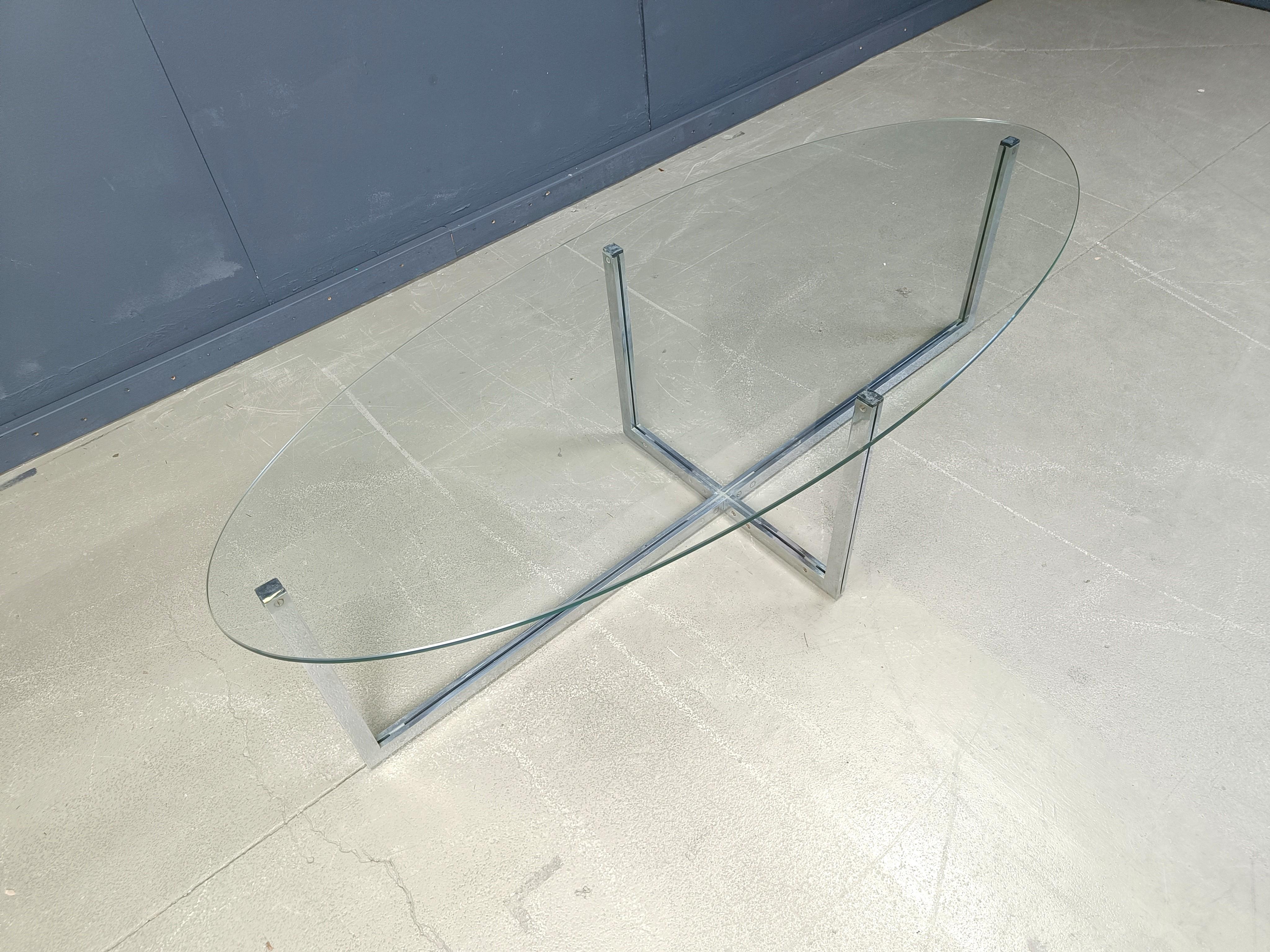 Verre Grande table basse ovale vintage en verre et chrome, années 1970 en vente