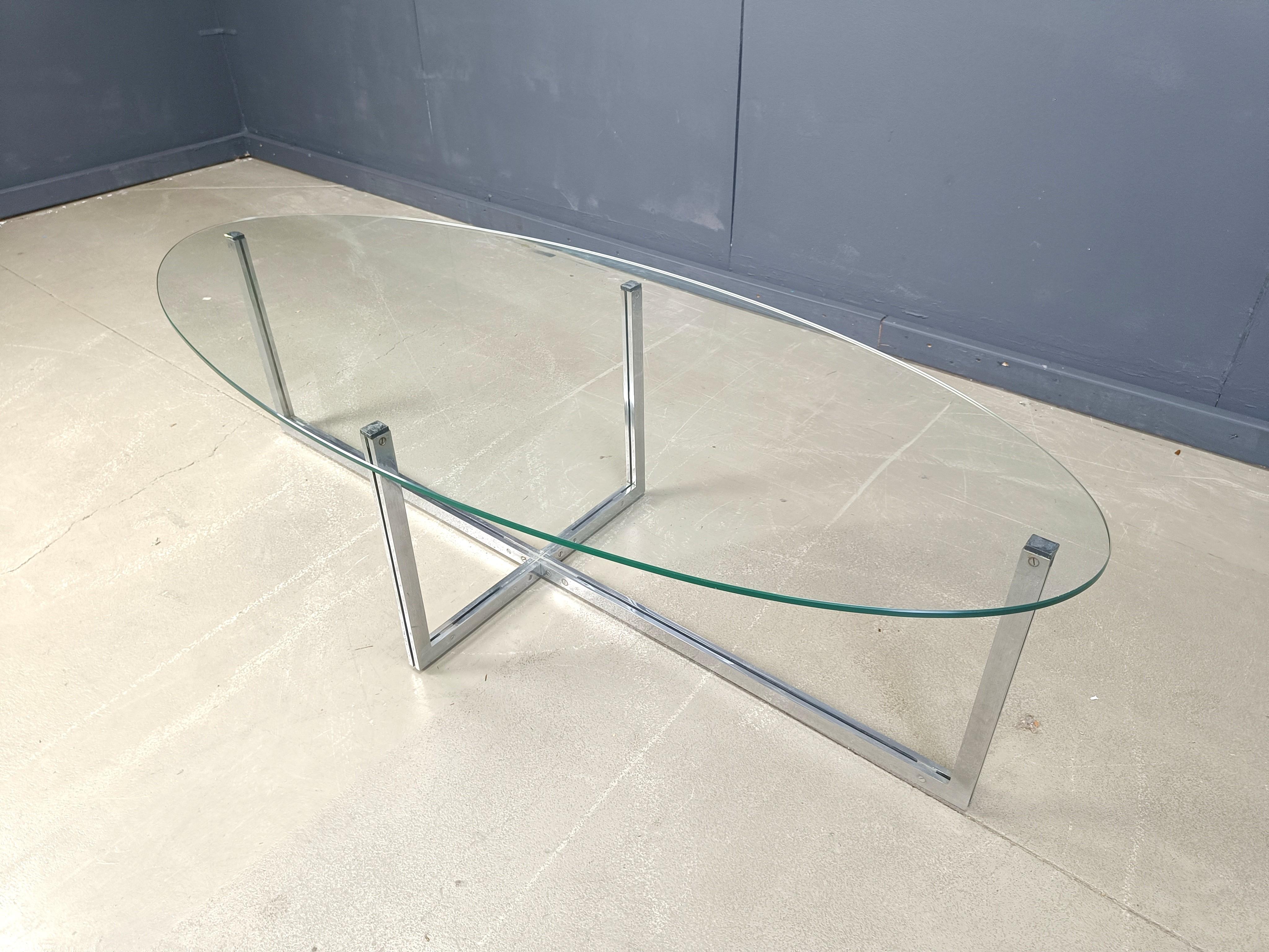 Grande table basse ovale vintage en verre et chrome, années 1970 en vente 1