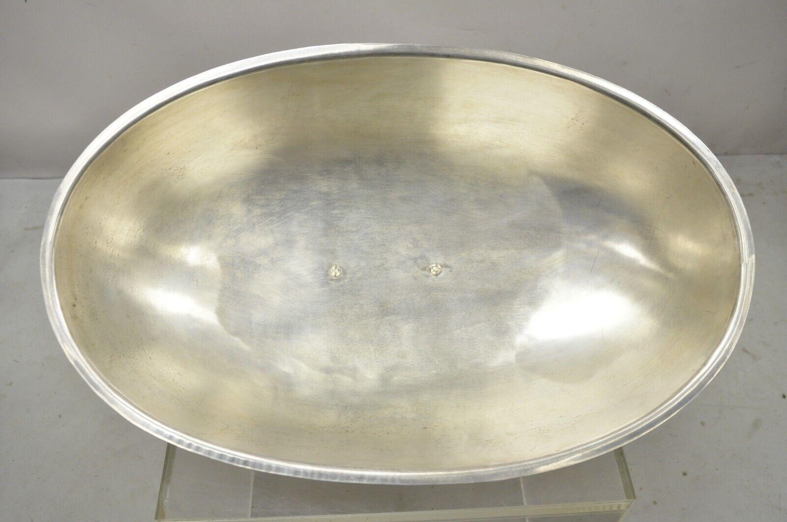 Große Vintage Oval Modern Silver Plated Food Serving Dome Cover im Zustand „Gut“ im Angebot in Philadelphia, PA