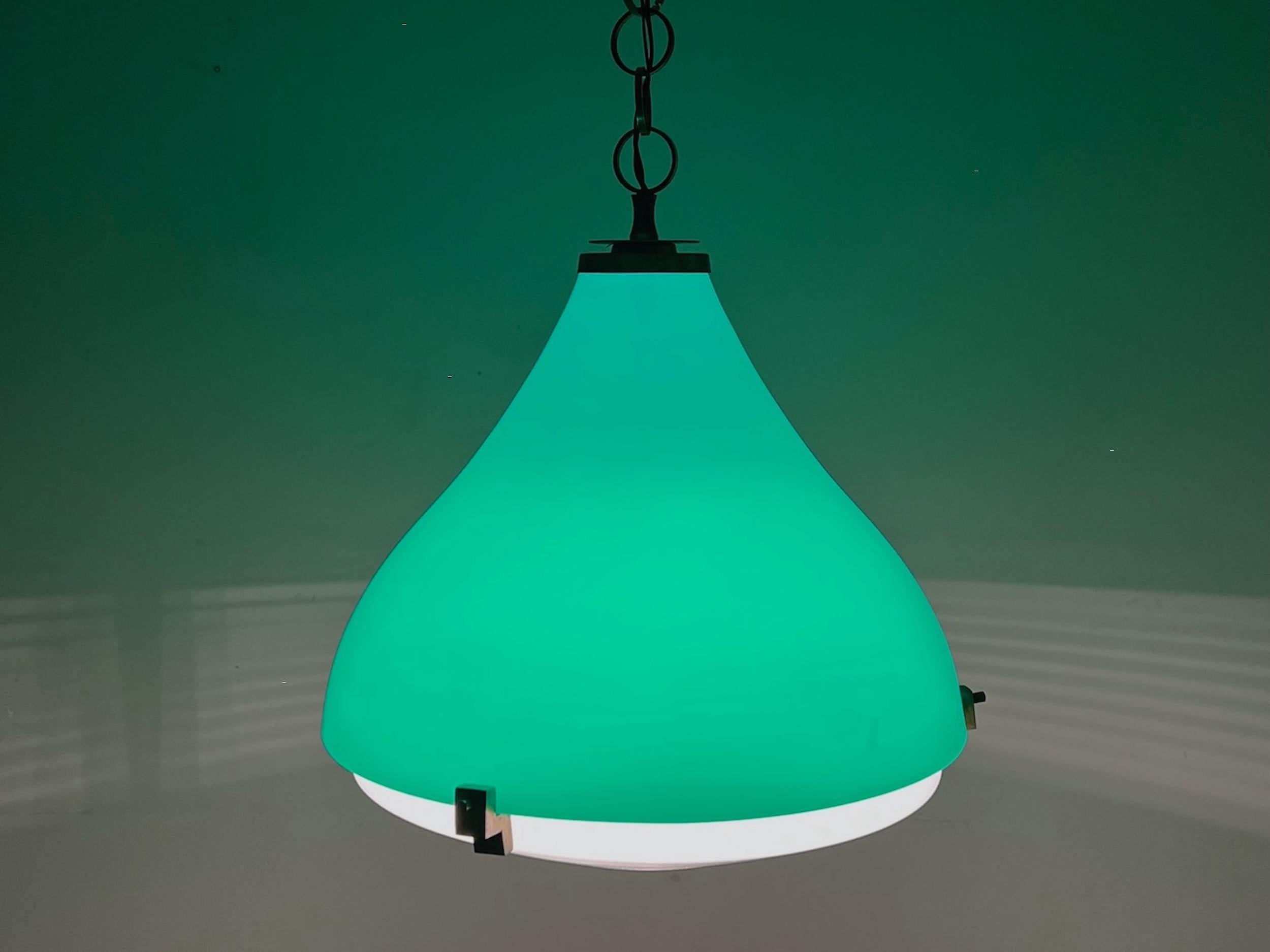 Large Vintage Pendant Lamp in Green made in Italy, 1960s  In Good Condition For Sale In San Benedetto Del Tronto, IT