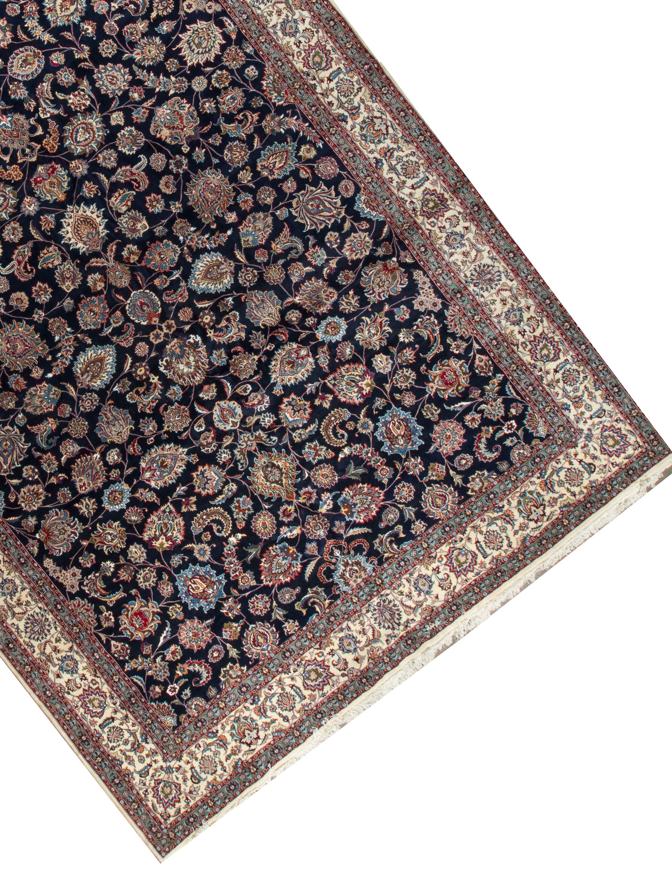 Large Vintage Persian Semnan Rug circa 1940 13'5 x 18'6 In Good Condition For Sale In Secaucus, NJ