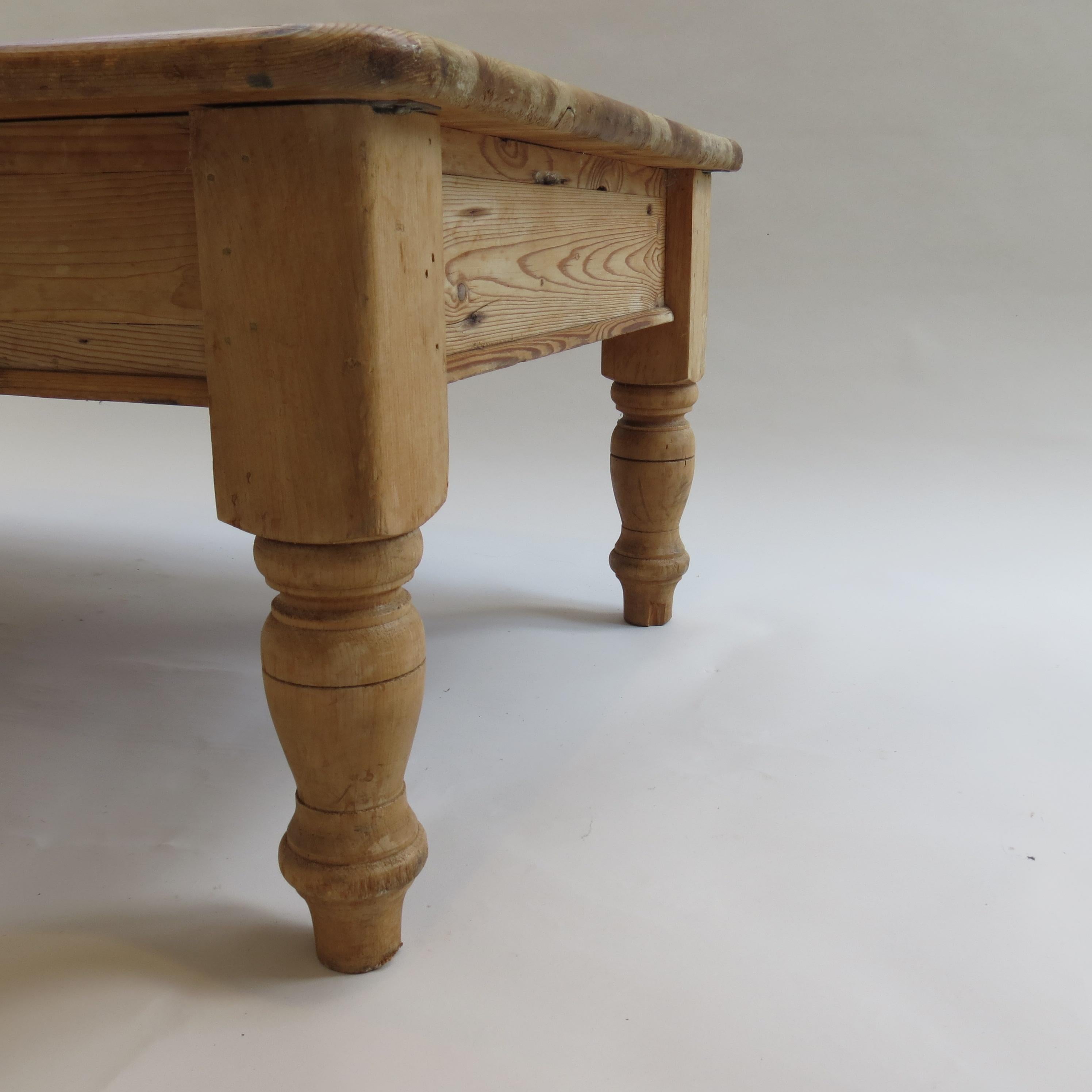 English Large Vintage Pine Coffee Table For Sale