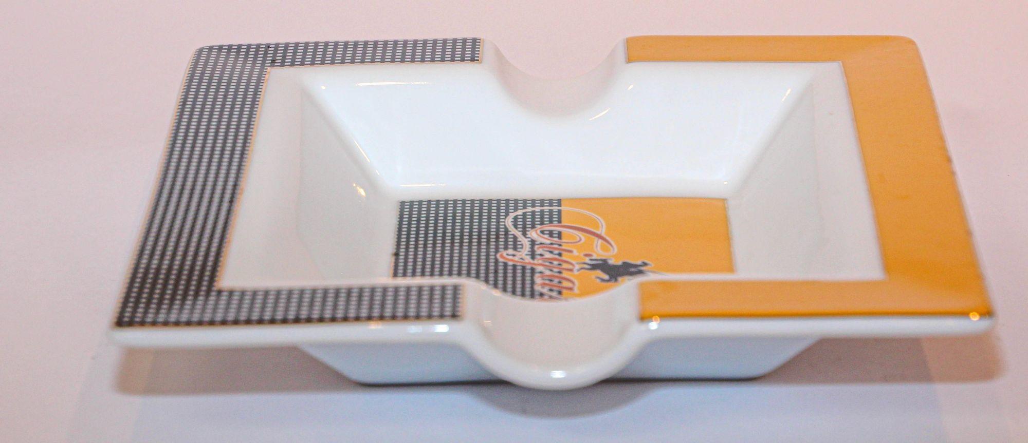 Großer Vintage-Zigarettenaschenbecher aus Porzellan, 1980''s im Angebot 4