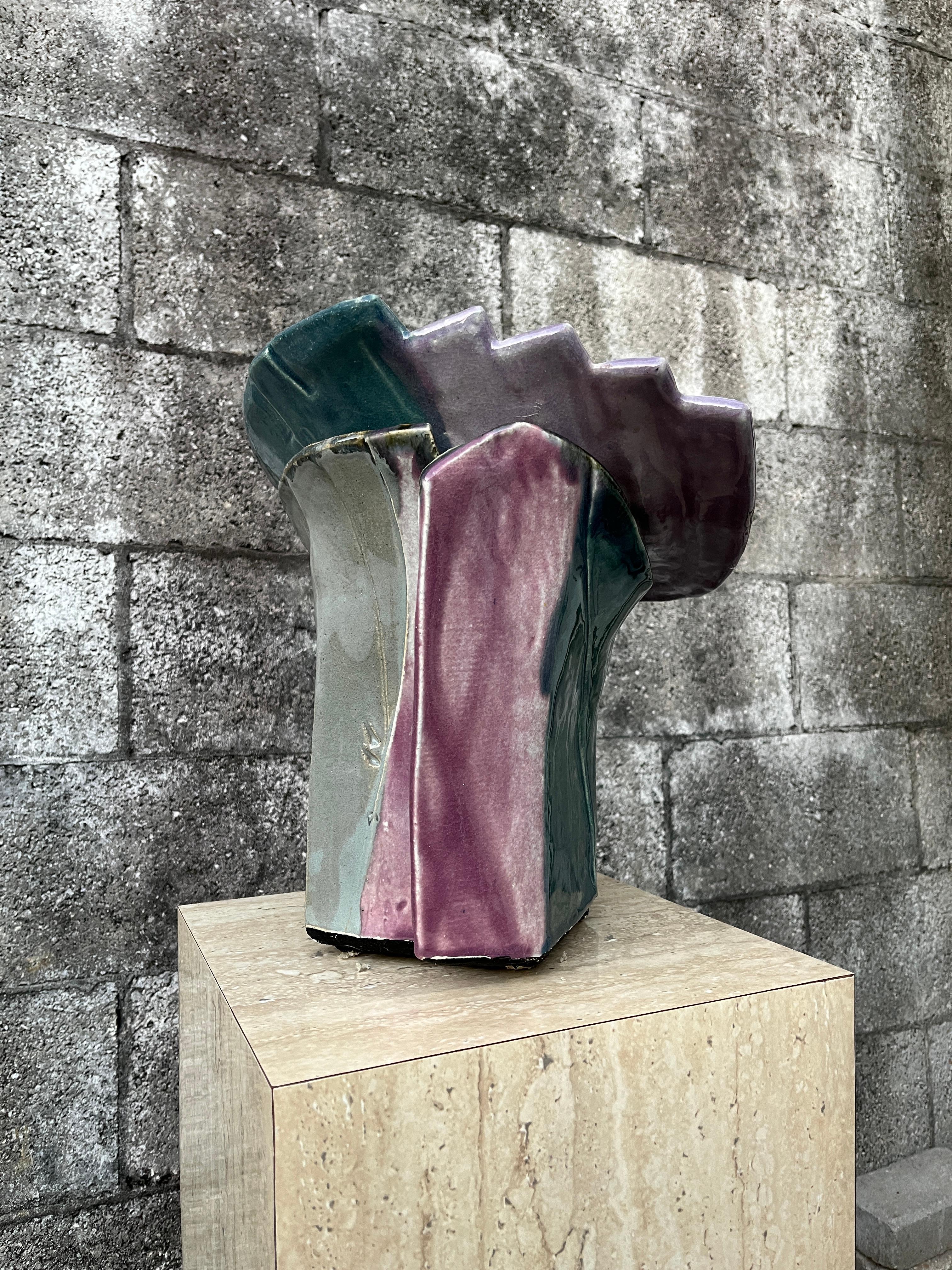 Fine XX secolo Grande vaso post-moderno a due pezzi di Studio Pottery. Circa anni '80 in vendita