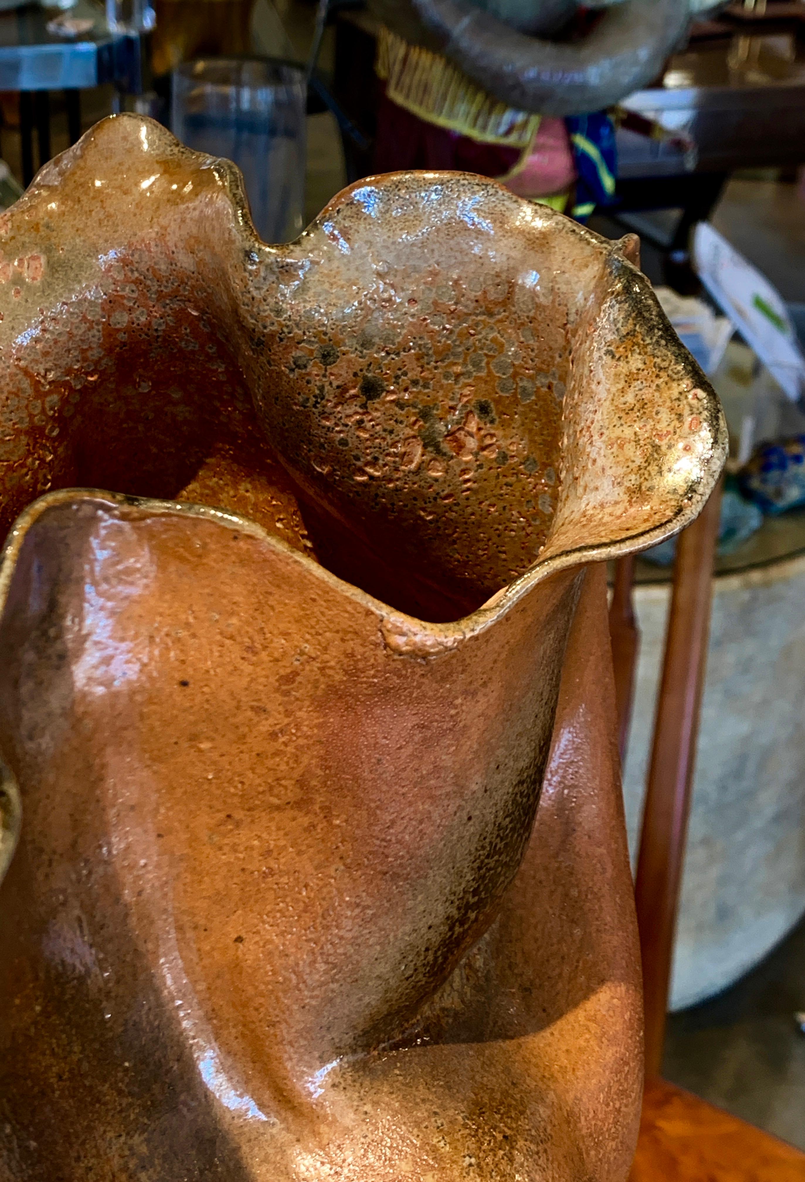 Grand vase en poterie vintage en vente 1