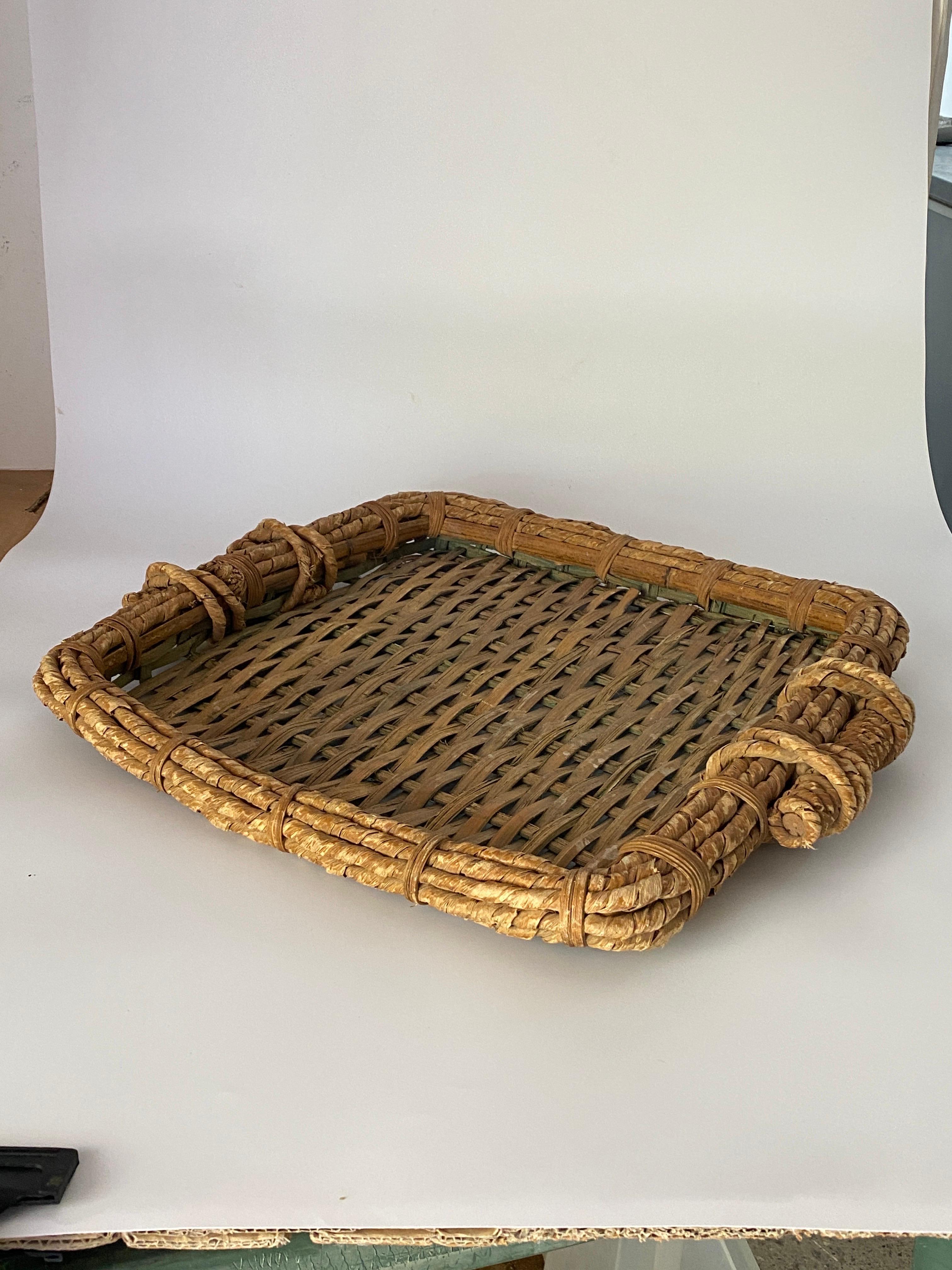 Large Vintage Rattan Platter, with an Old Patina, France, 1970 For Sale 2