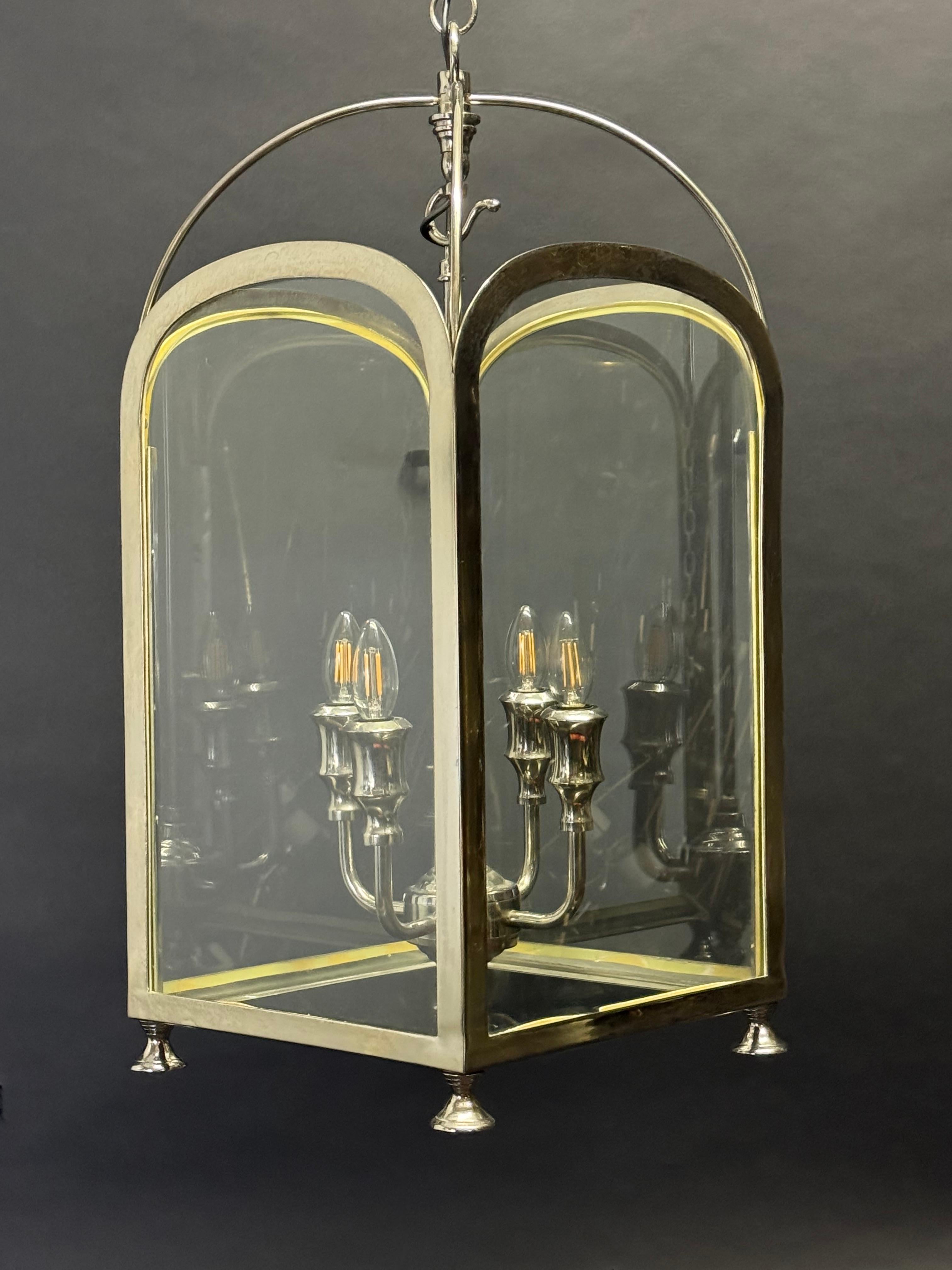 Grand lustre à lanterne en verre de style Vintage Regency, vers les années 1970 en vente 2