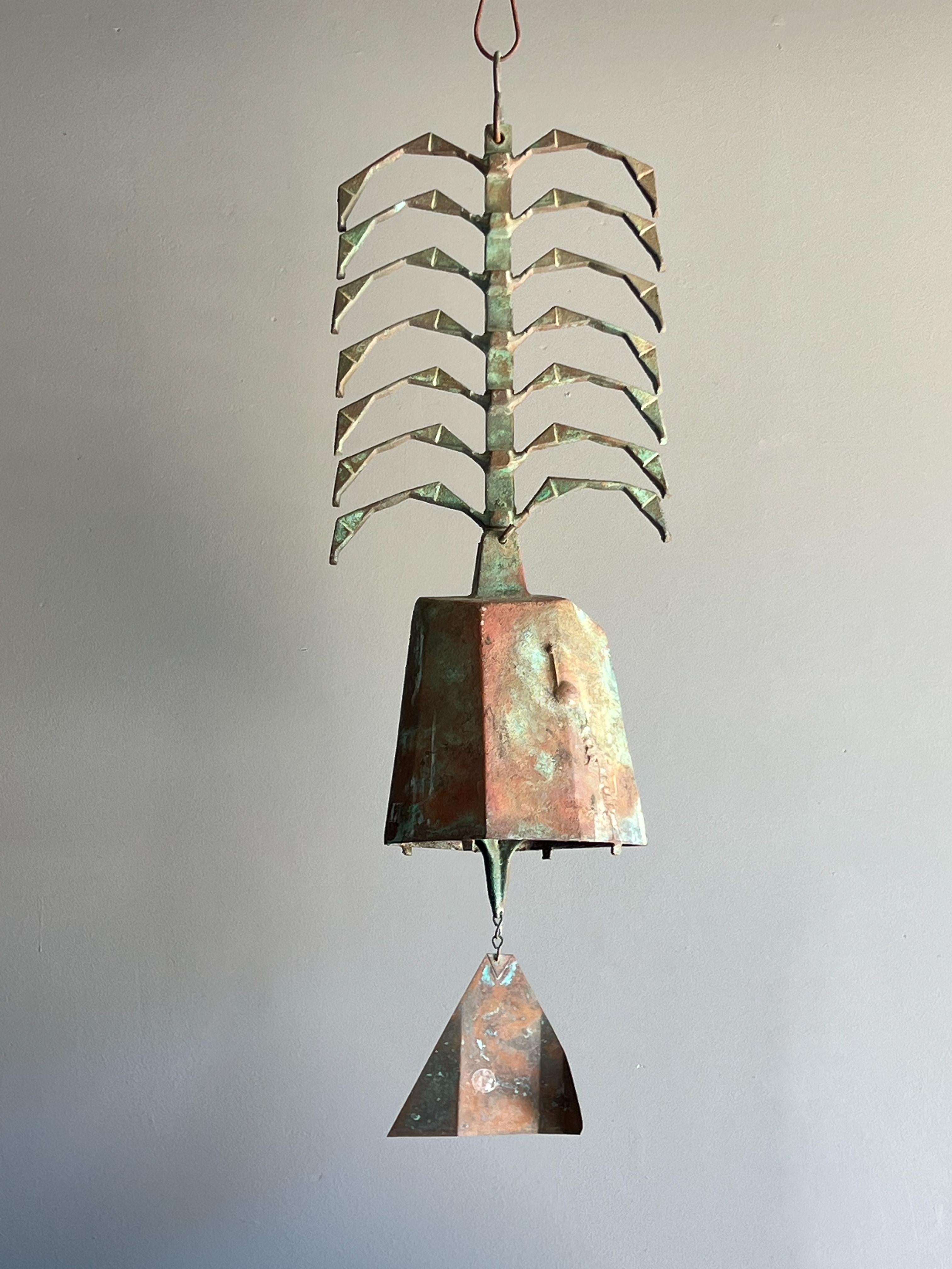 North American Large Vintage Ribbed Wind Chime/Bell by Paolo Soleri for Arcosanti Bronze 1970s