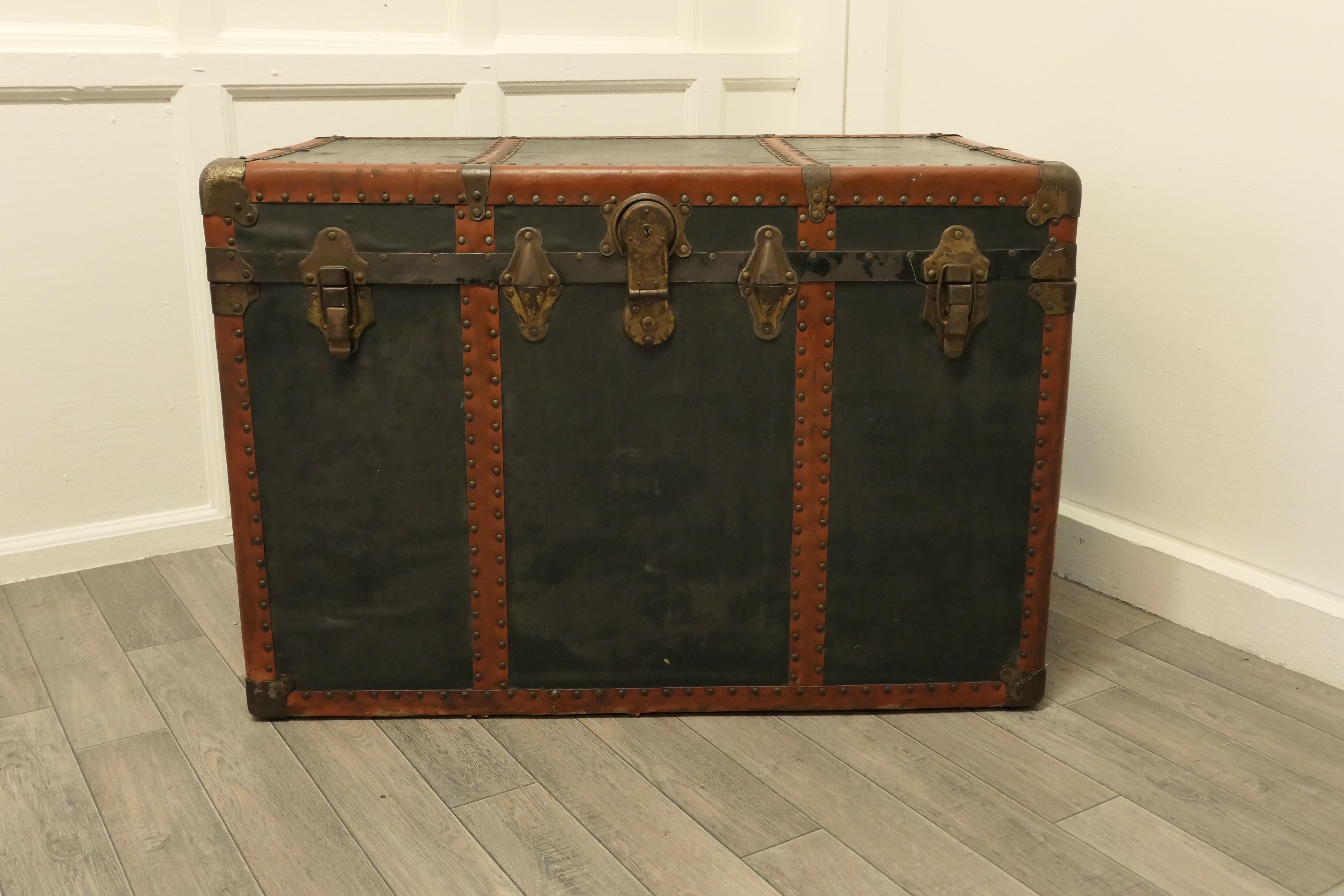 vintage steamer trunk value