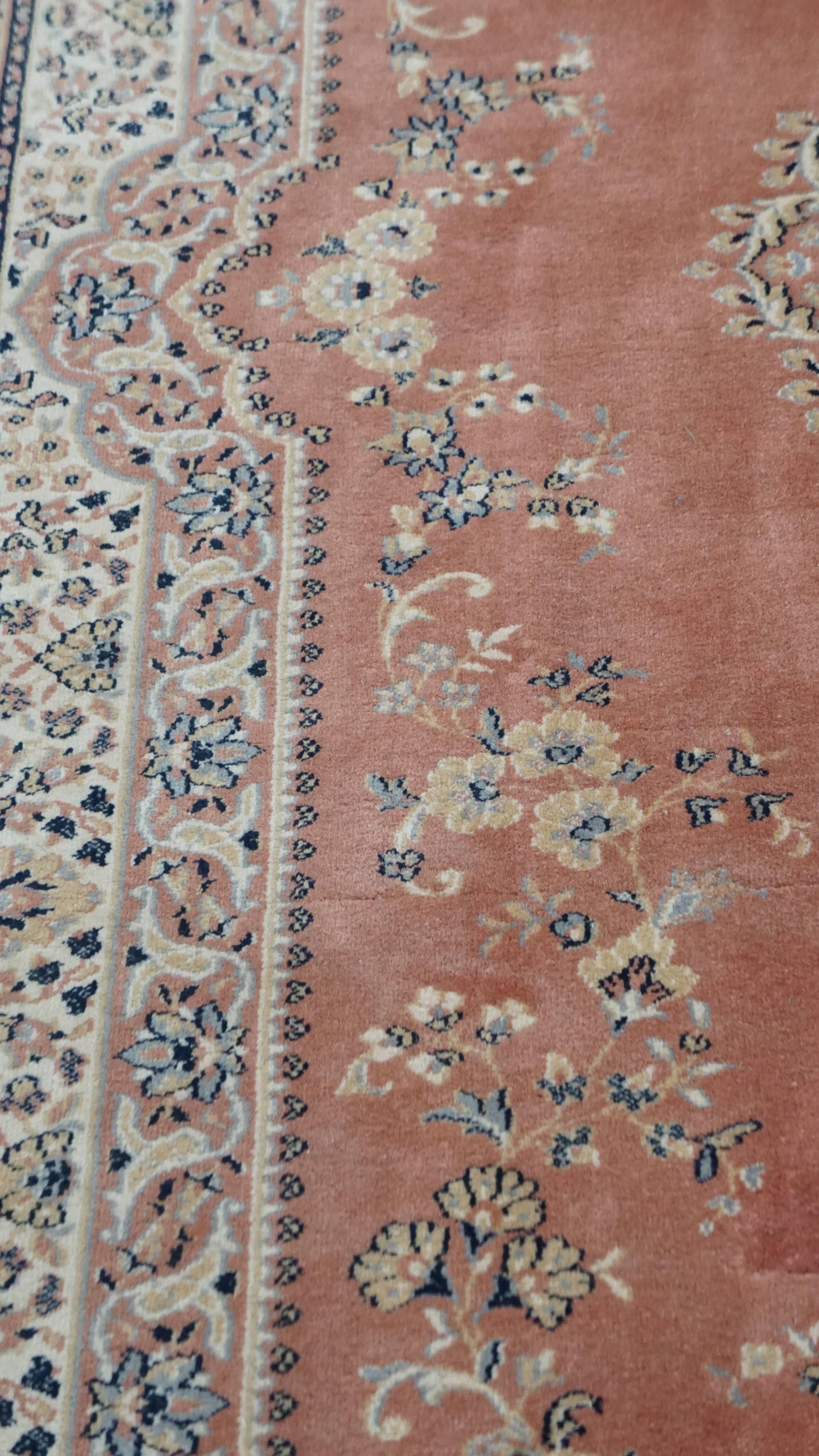 Großer Vintage-Teppich - 300x200cm (Klassisch-römisch) im Angebot