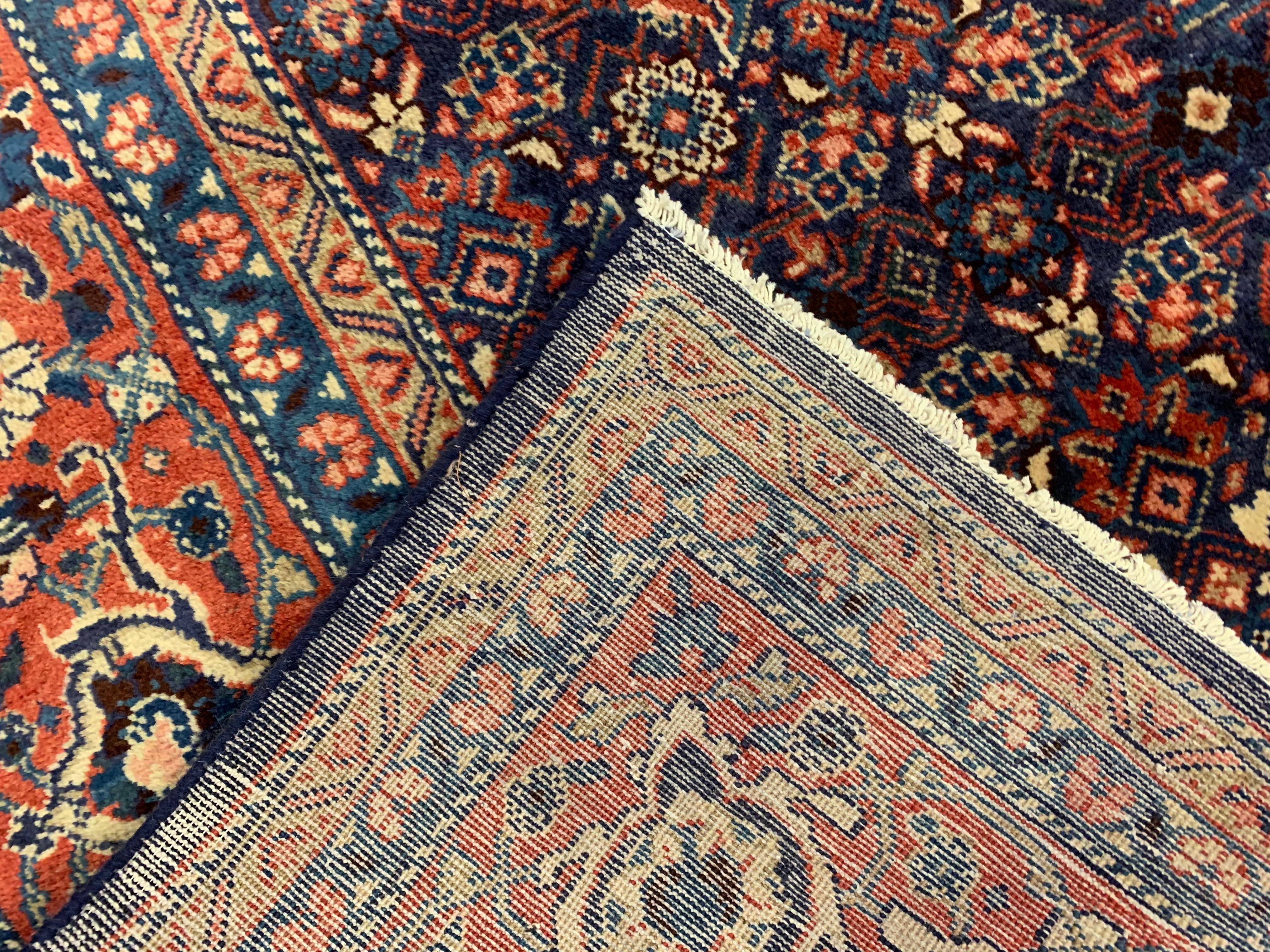 Large Vintage Rug Decorative Handmade Oriental Blue Wool Carpet  In Excellent Condition For Sale In Hampshire, GB