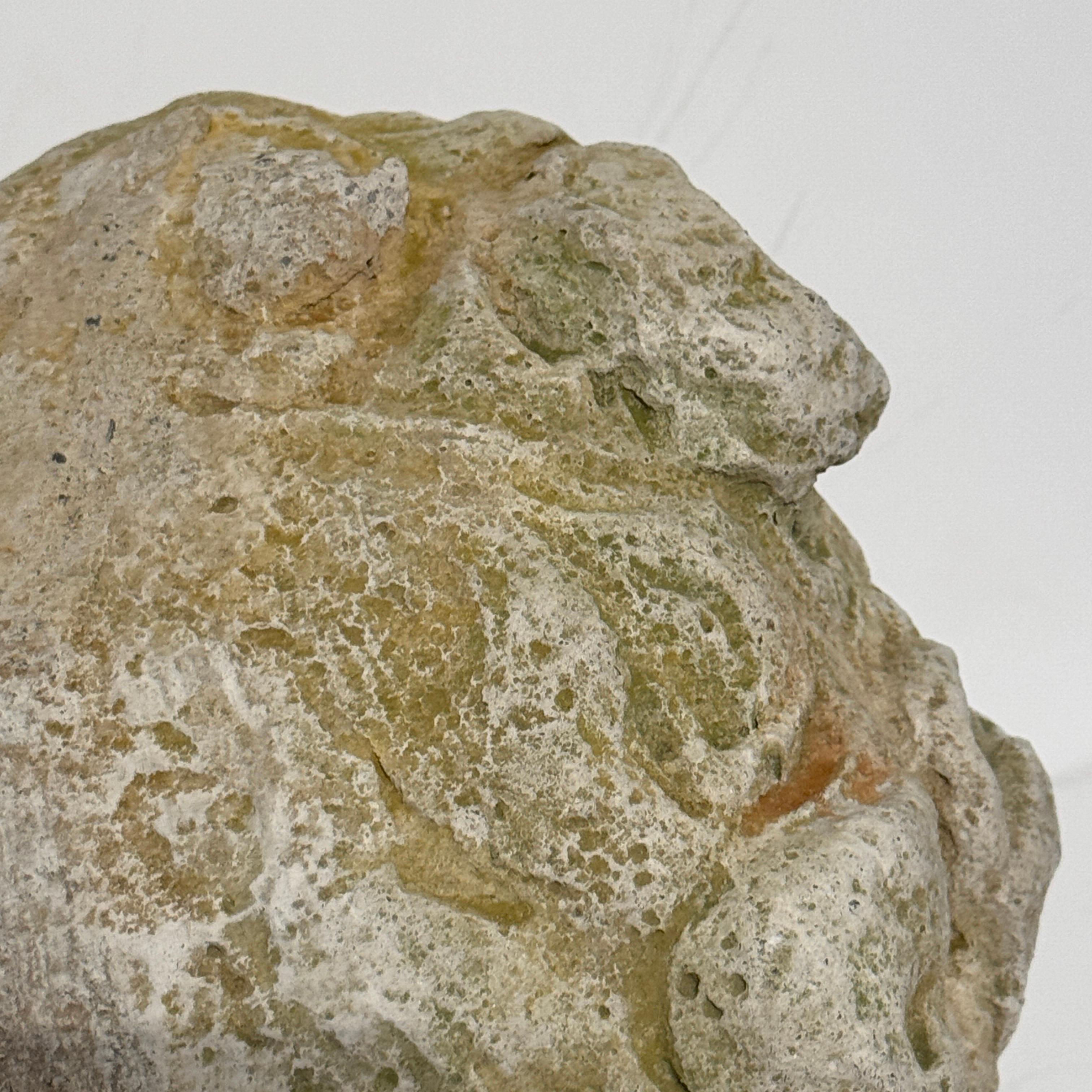Grande scultura in pietra arenaria d'epoca raffigurante un bambino, Italia, 18° secolo ca. in vendita 5
