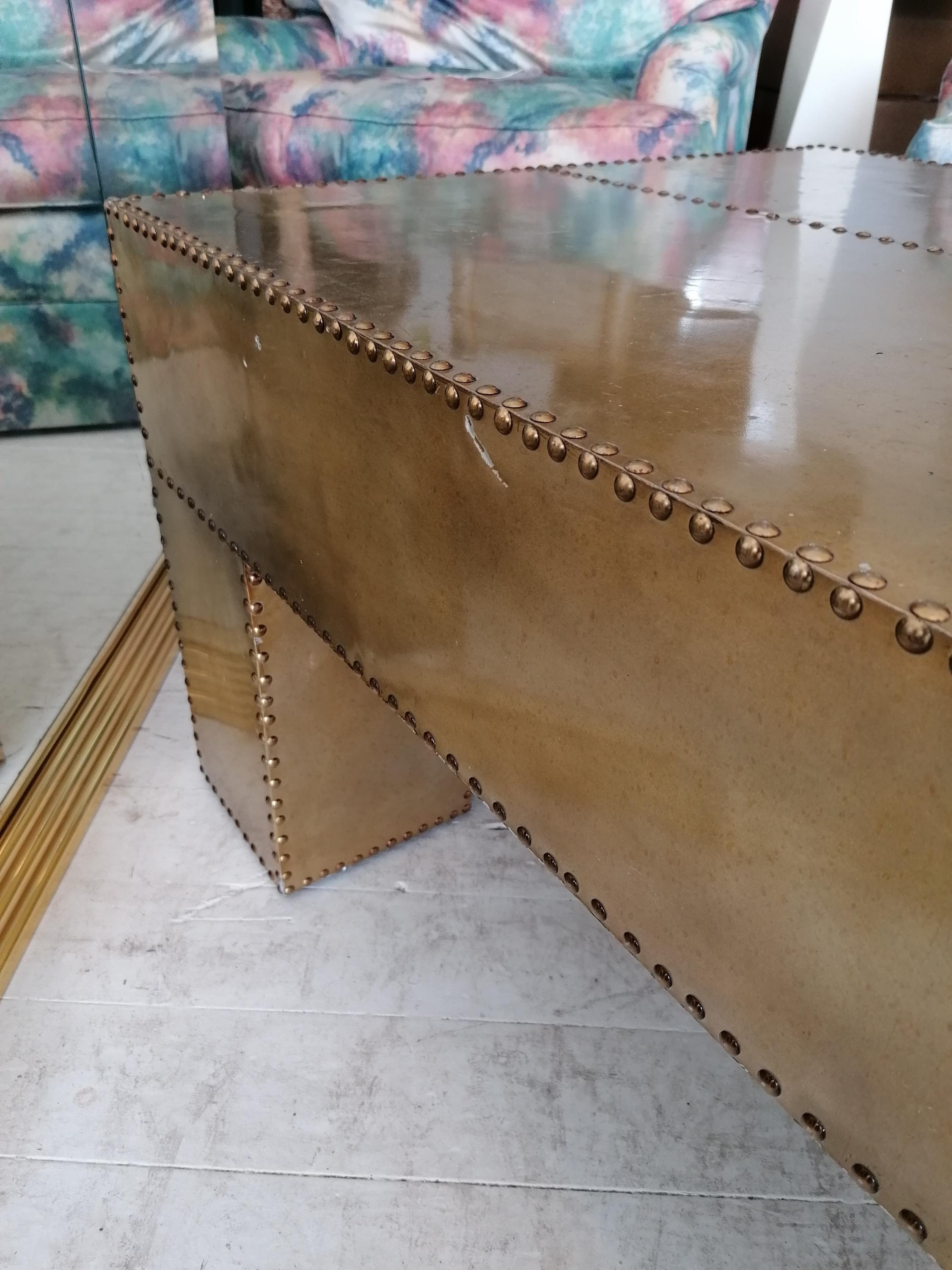 Large vintage Sarreid style coffee table- brass-coloured studded aluminium For Sale 7
