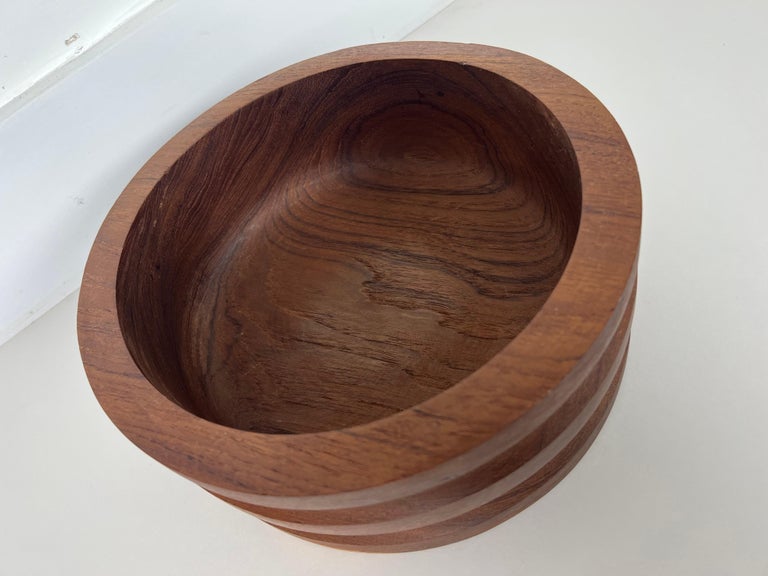 Large Vintage Scandinavian Fluted Teak Bowl For Sale at 1stDibs