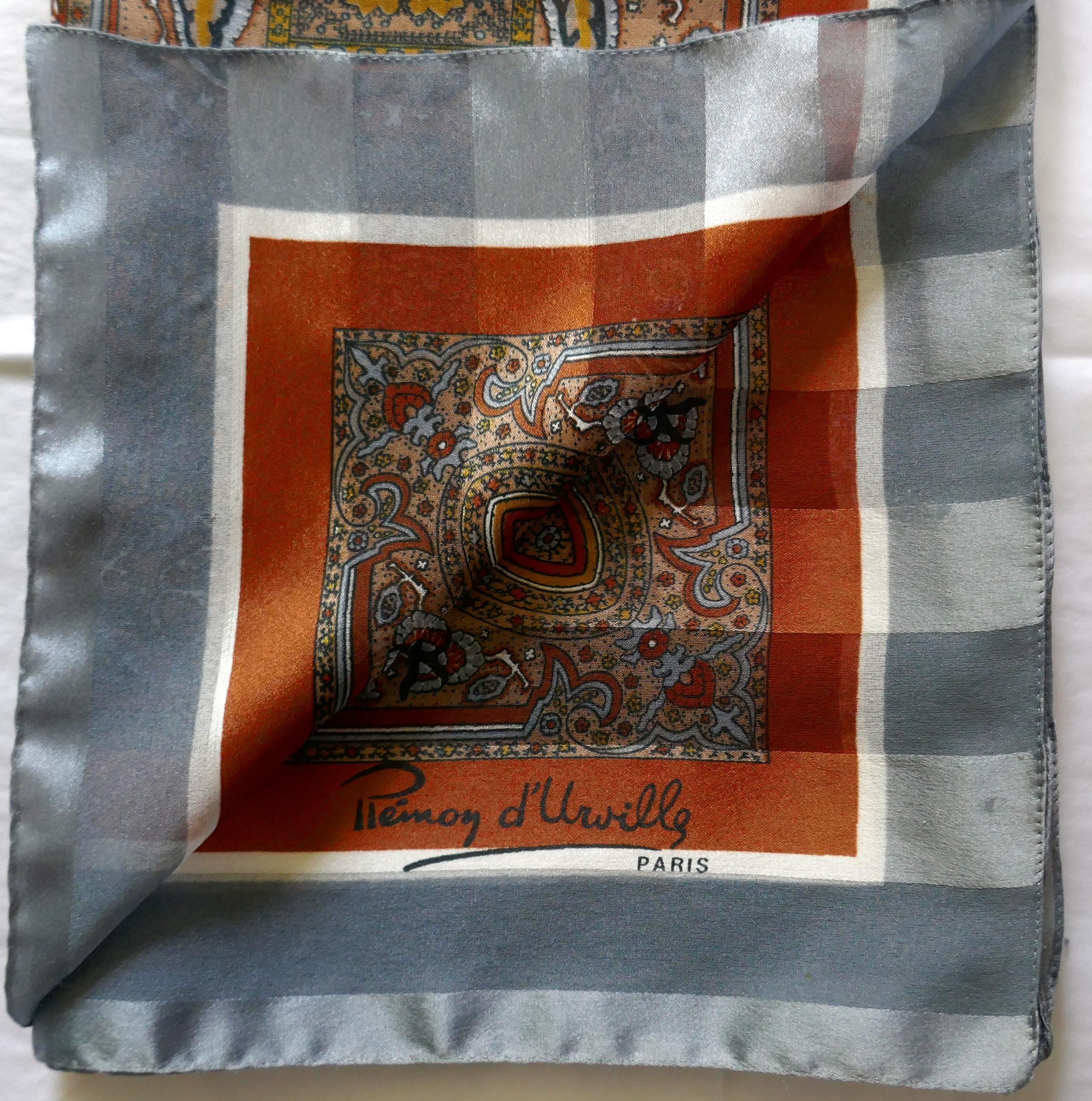 Grande écharpe vintage, mousseline de soie et satin, motif Paisley par Rémoy d'Urville 3