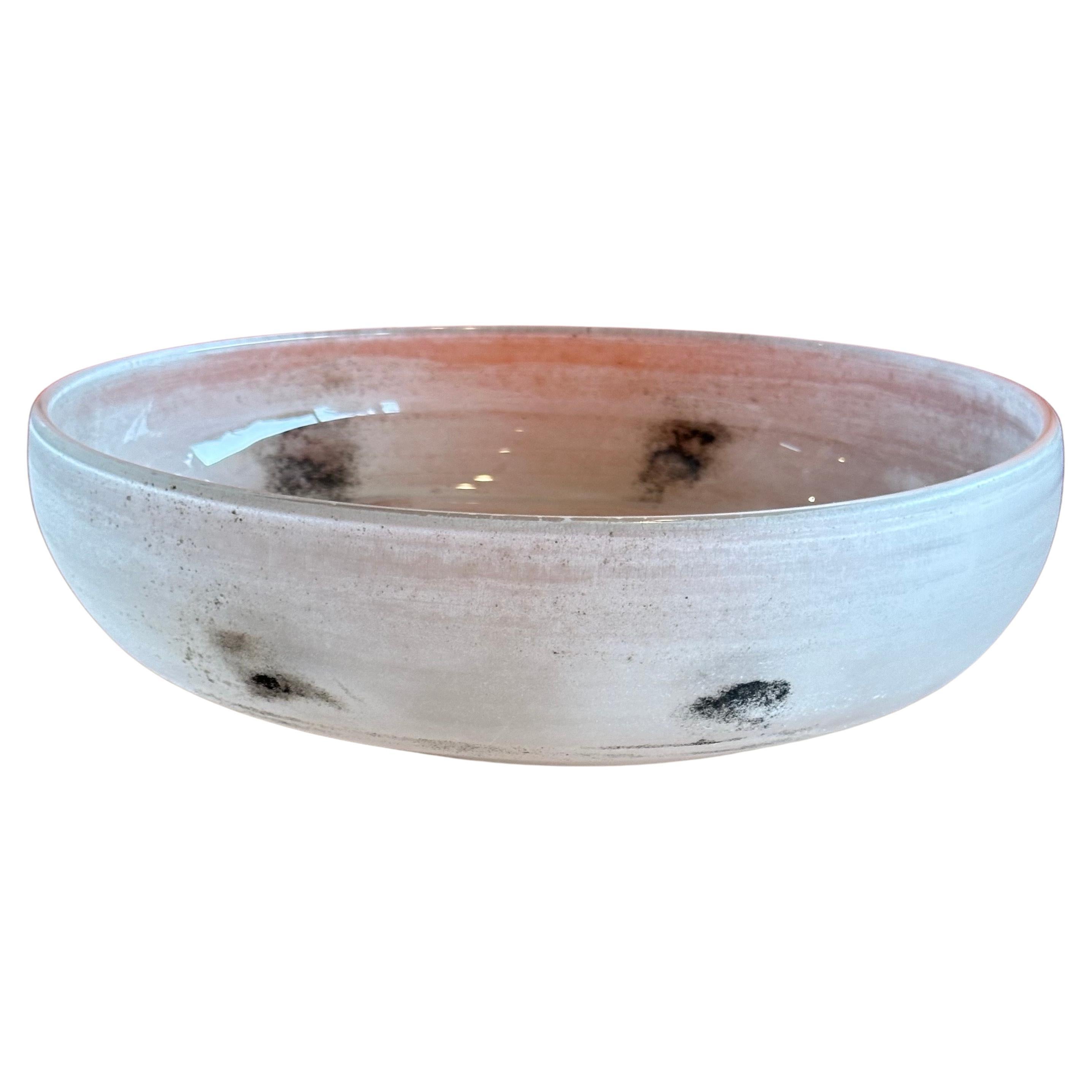 Gran cuenco vintage Scavo de cristal artístico blanco y negro de Cendese Vetri para Murano en venta