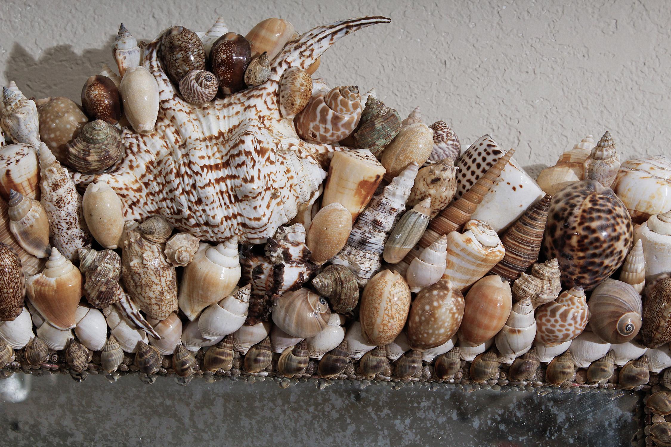 Large Vintage Sea Shell Encrusted Mirror In Good Condition In North Miami, FL