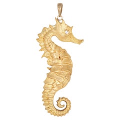 Grand pendentif océanique vintage en or jaune 18 carats avec diamants