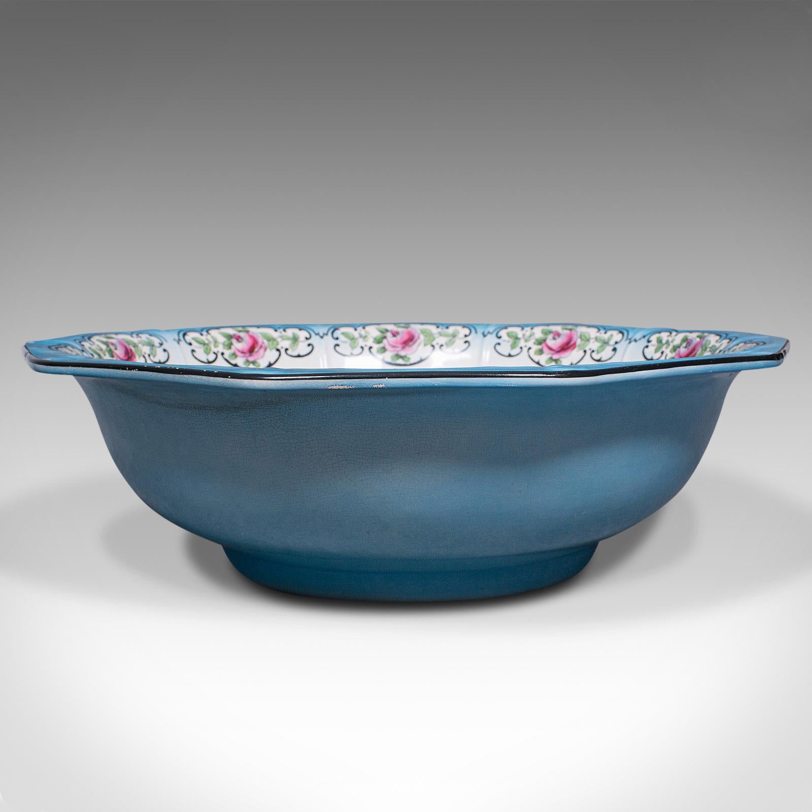 Large Vintage Serving Bowl, English, Ceramic, Fruit Dish, Mid 20th Century, 1930 In Good Condition For Sale In Hele, Devon, GB